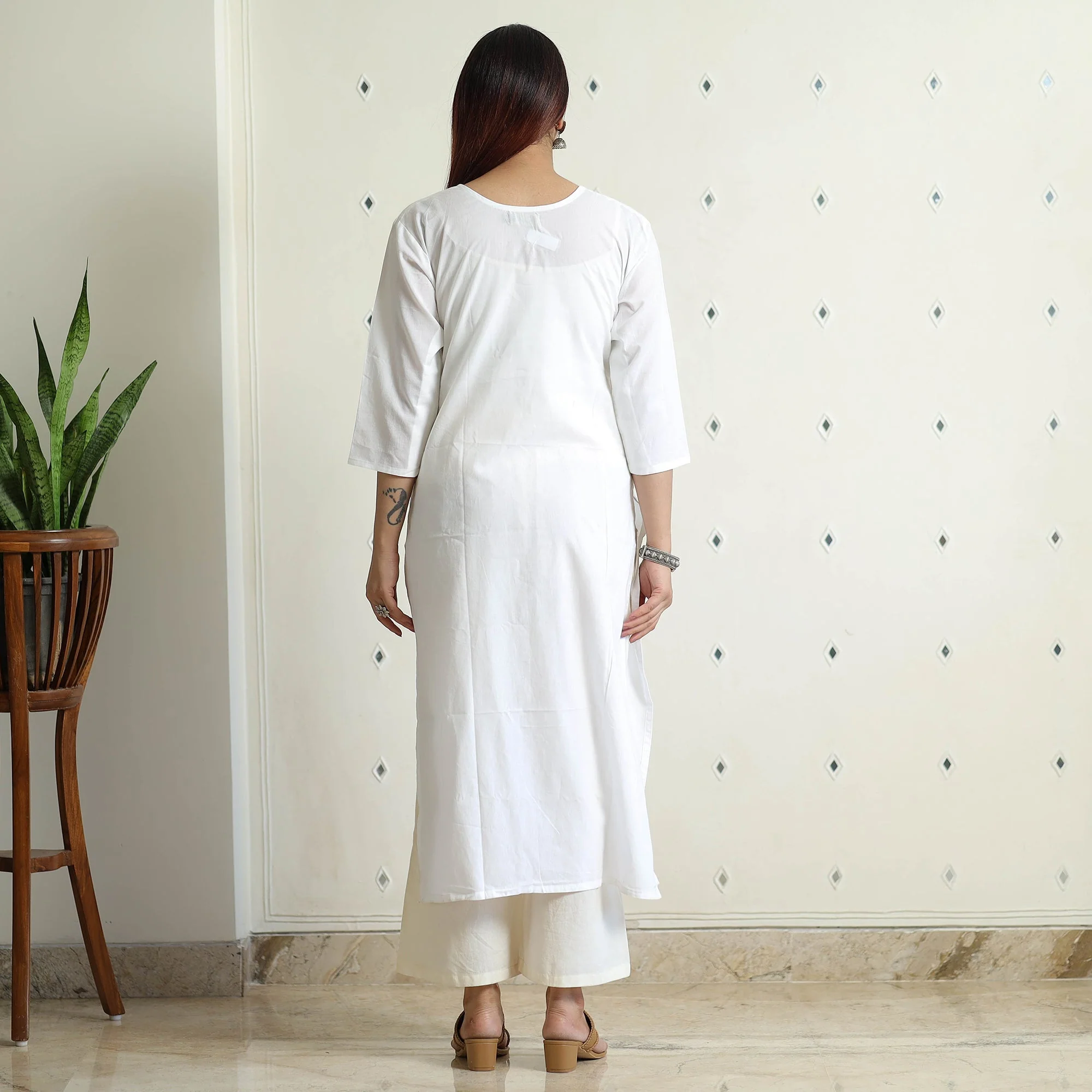 White - Plain Cotton Full Sleeve Long Straight Kurta 13 - Image 4