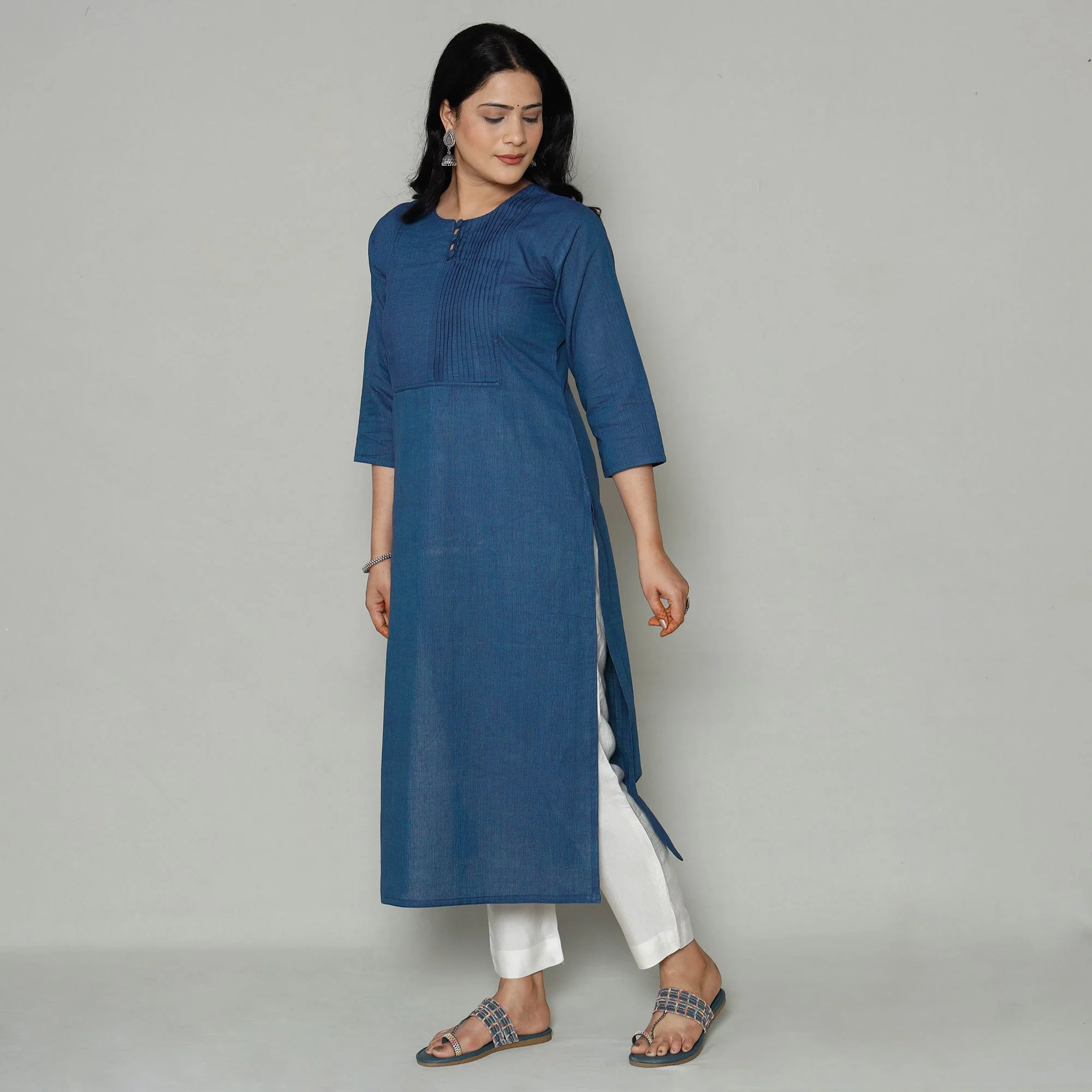 Blue Plain Cotton Pintuck Long Kurta - Image 3