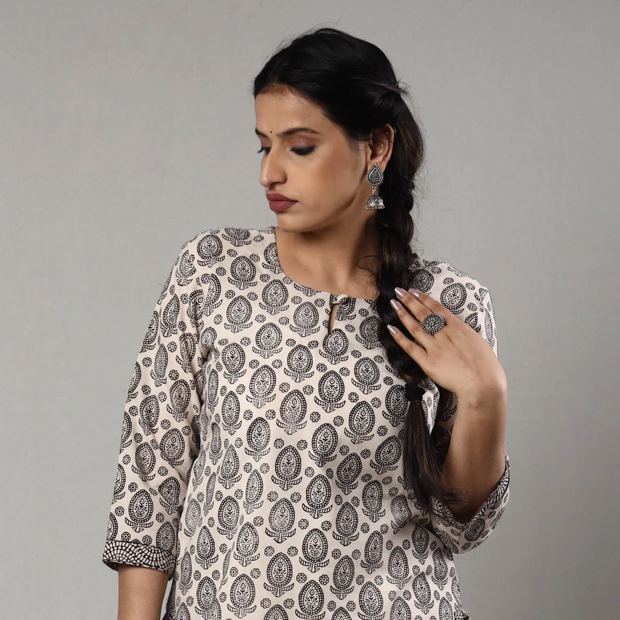 Grey - White & Black Bagh Block Printing Cotton Long Kurta - Image 2