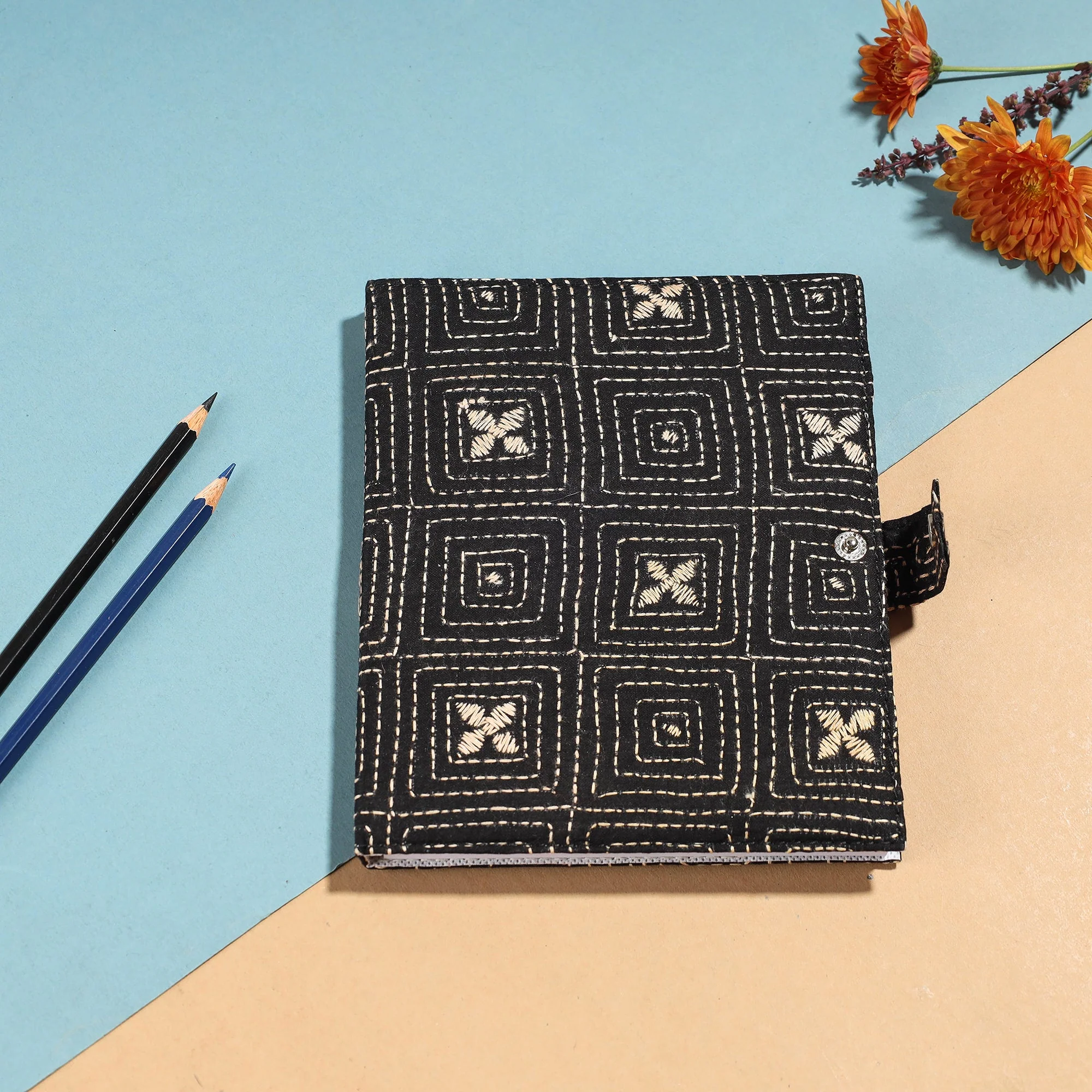Bengal Kantha Work Handcrafted Notepad (7 x 6 in) - Image 3