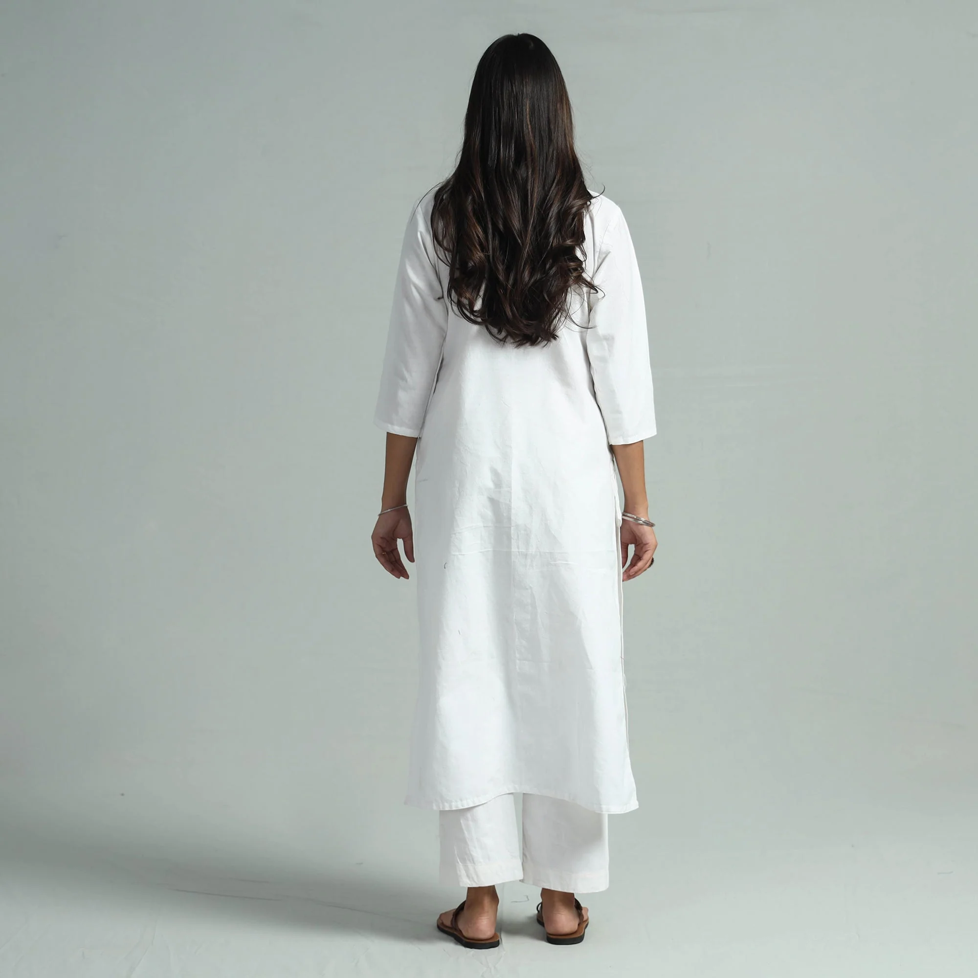 White - Jhiri Handloom Cotton Pintuck Long Kurta - Image 7