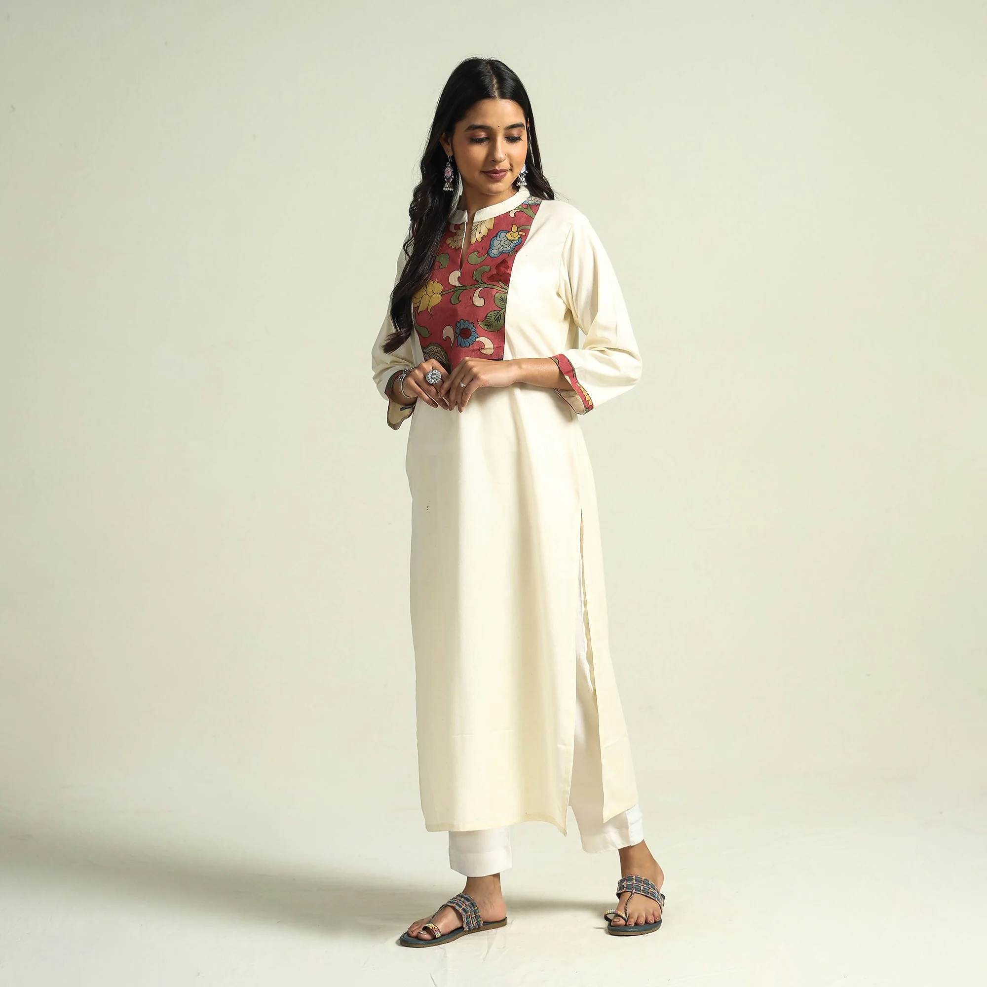 White - Srikalahasti Kalamkari Patchwork Plain Linen Cotton Long Straight Kurta - Image 2
