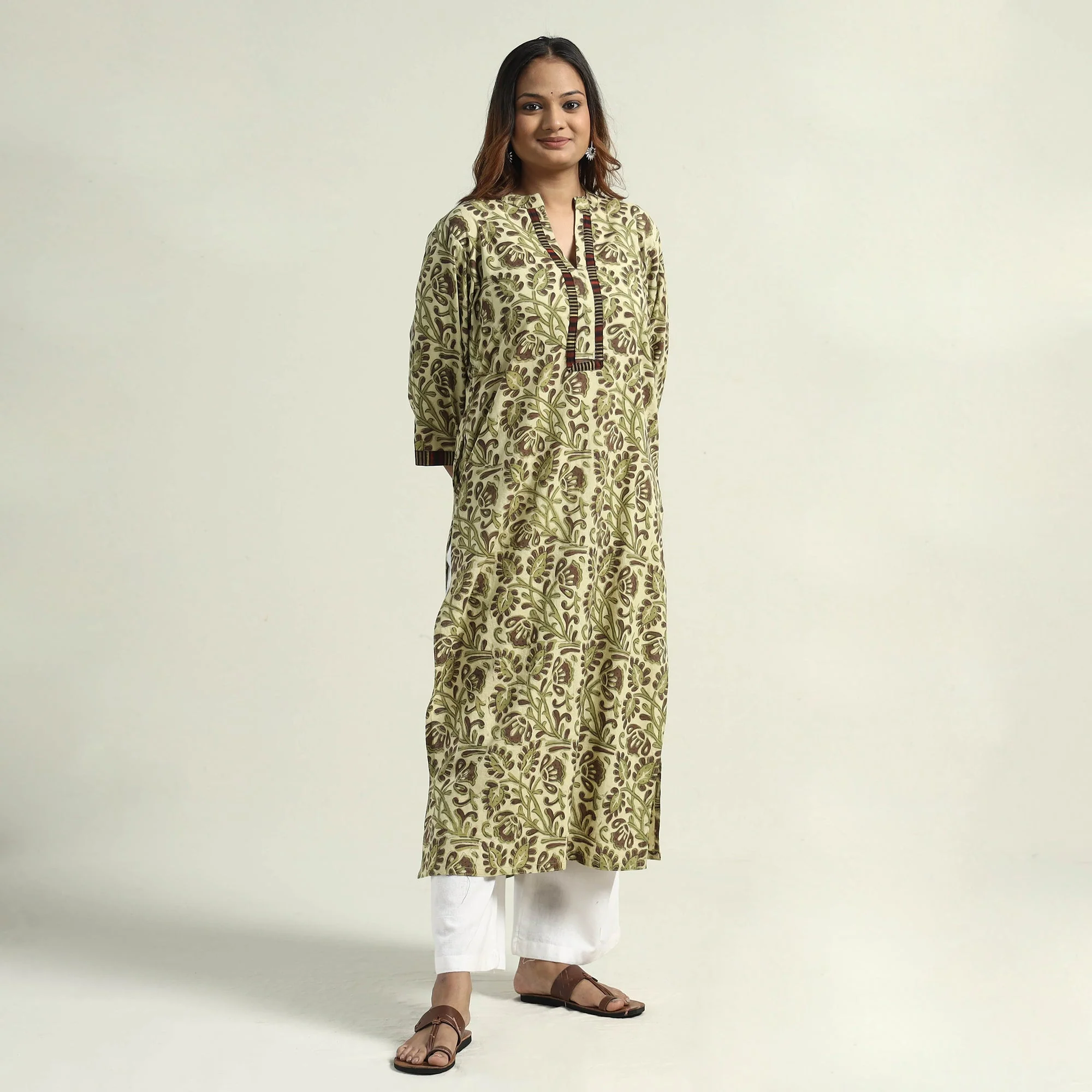 Green - Vanaspati Hand Block Printed Cotton Straight Kurta - Image 3