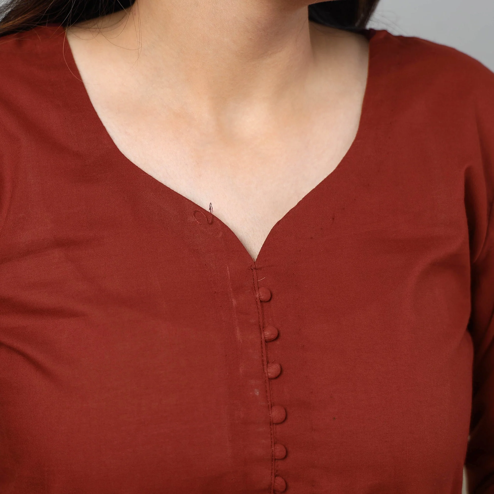 Maroon Plain Cotton Long Kurta - Image 4
