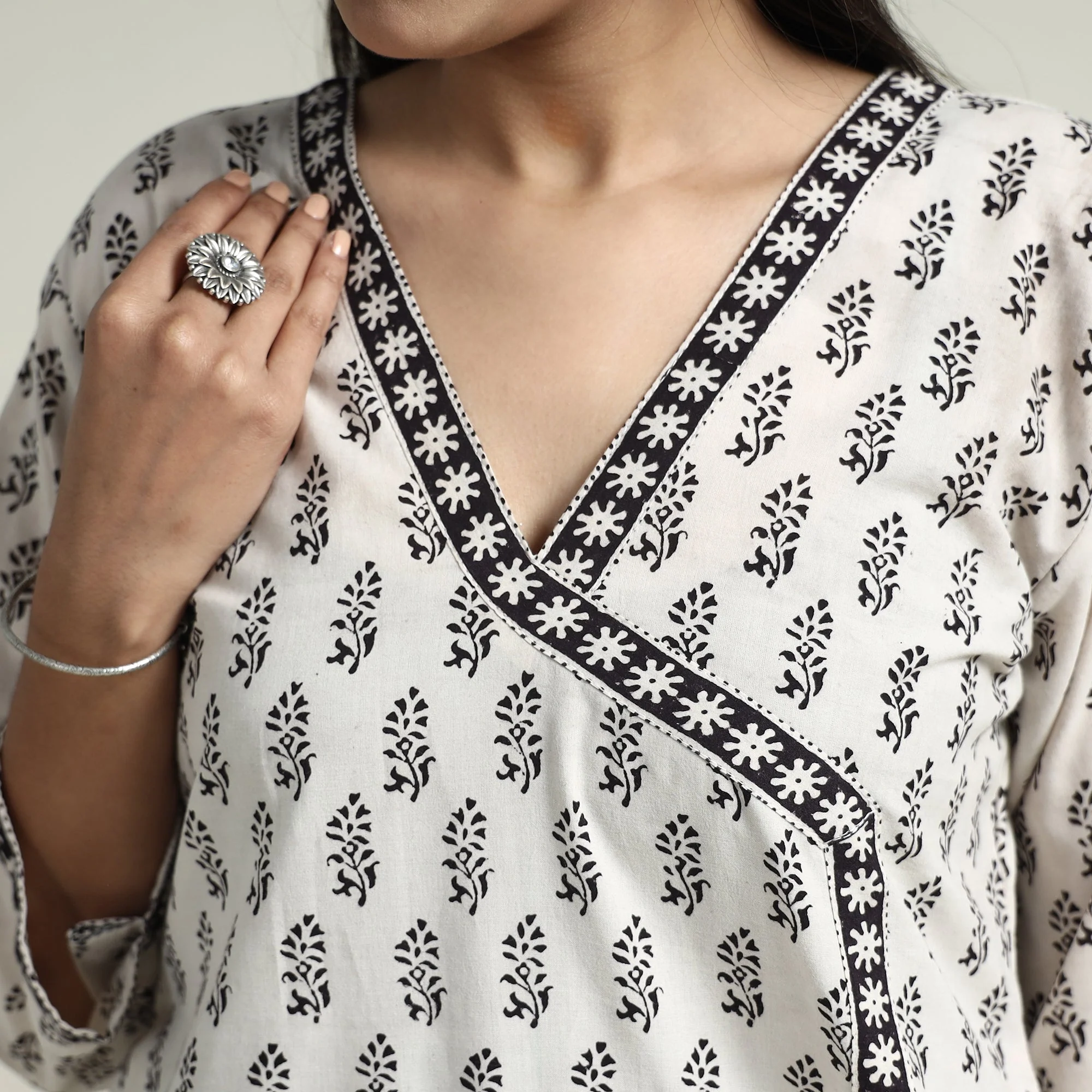 White - Bagh Block Printed Cotton Kurta with Palazzo & Dupatta Set - Image 5