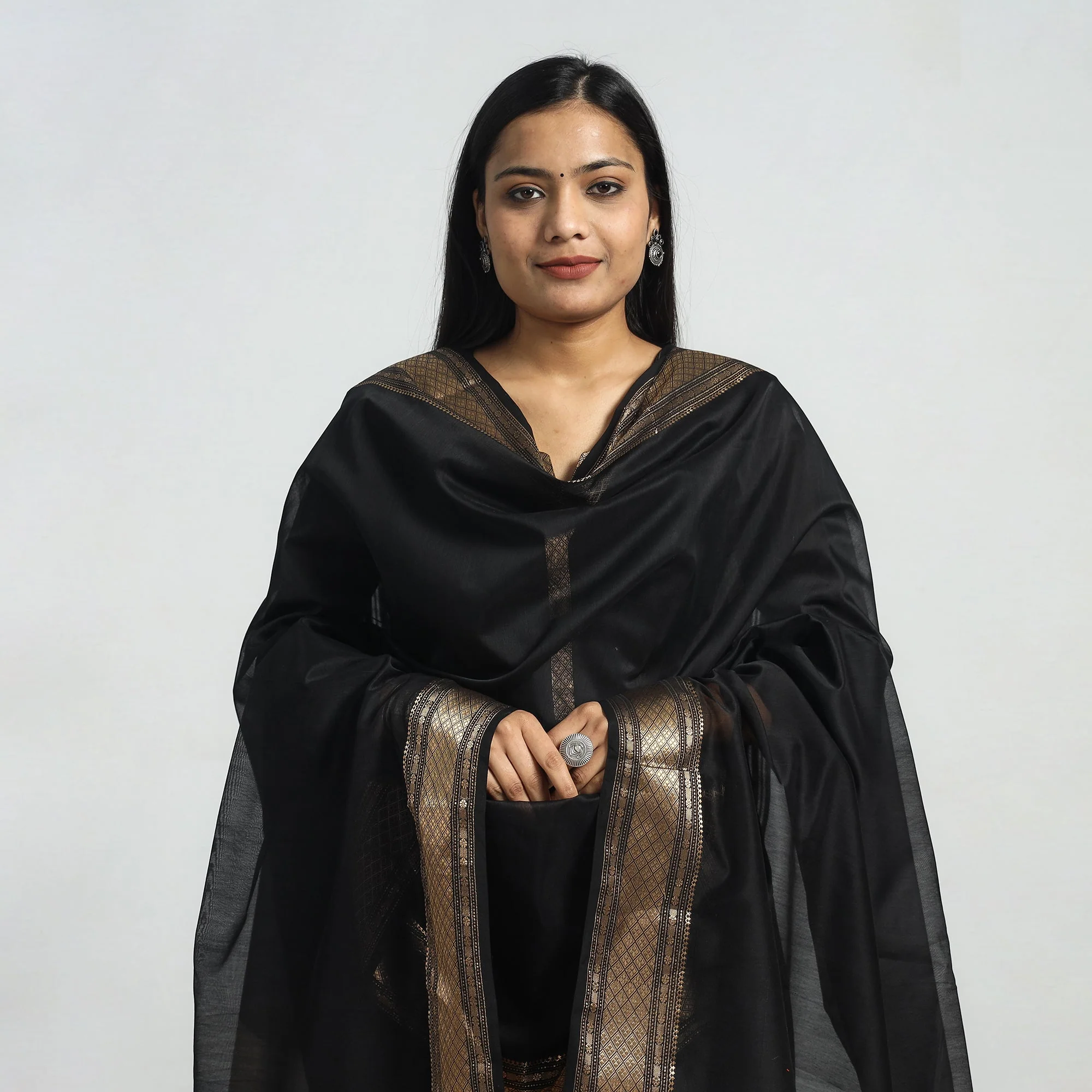 Black - Traditional Maheshwari Handloom Silk Cotton Zari Work Kurta with Dupatta Set - Image 3