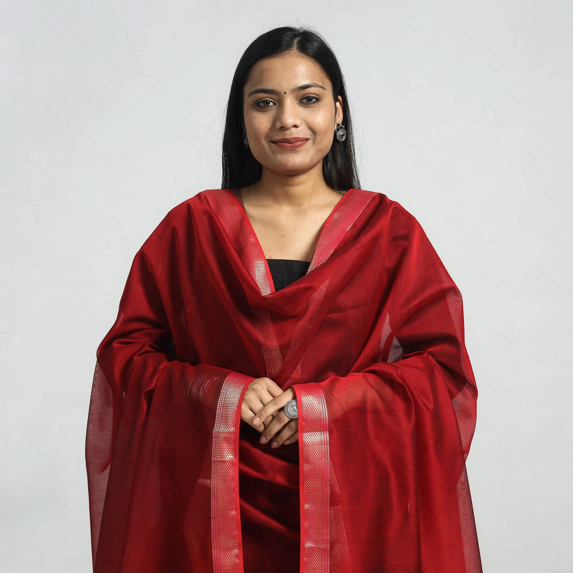 Black - Traditional Maheshwari Handloom Silk Cotton Zari Work Kurta with Dupatta Set - Image 4