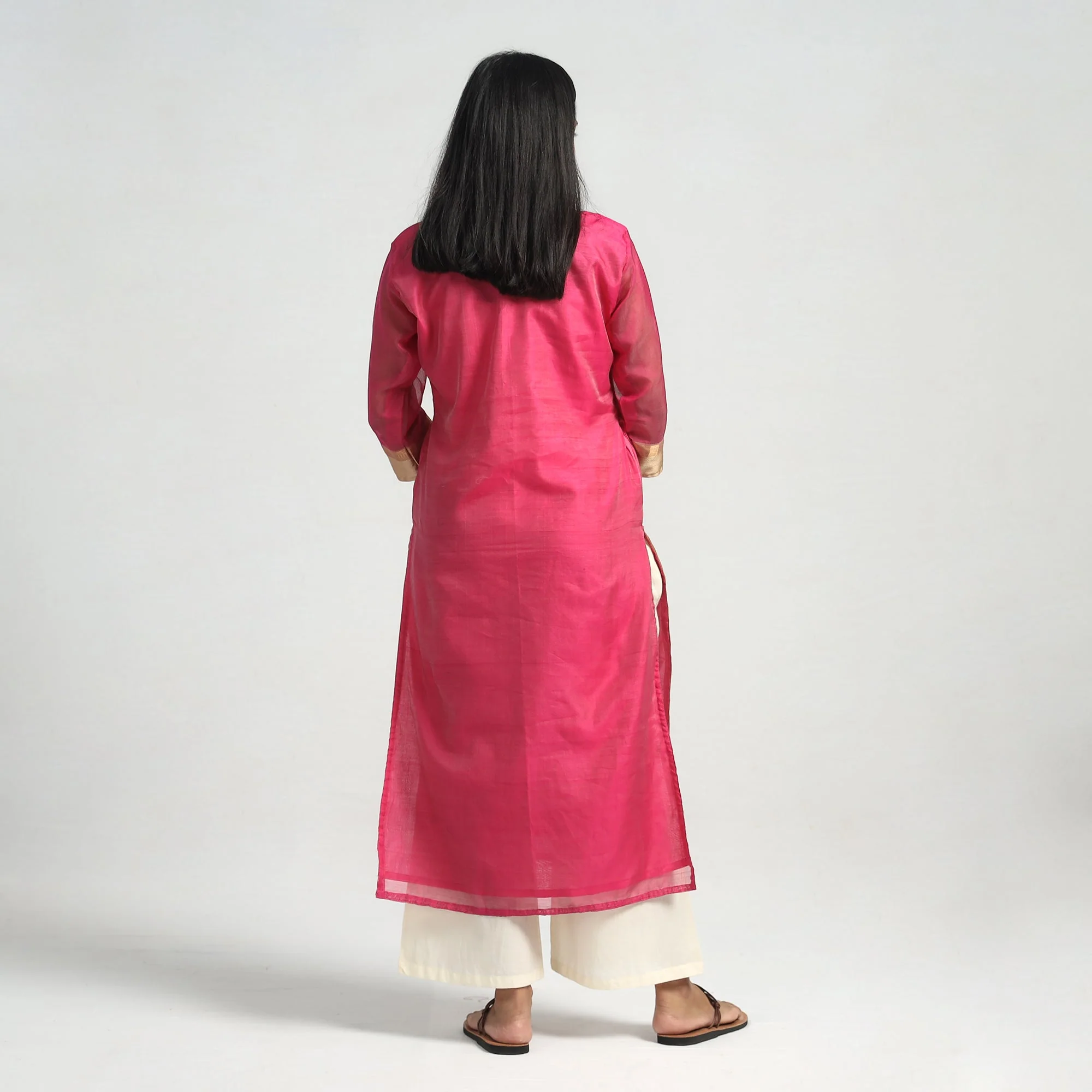 Pink - Traditional Maheshwari Handloom Silk Cotton Kurta with Dupatta Set - Image 7