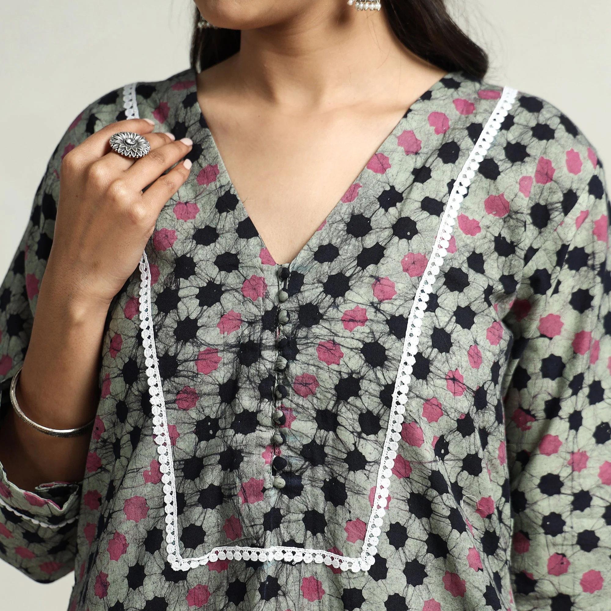 Green - Hand Batik Printed Cotton A-Line Kurta with Lace Work - Image 5
