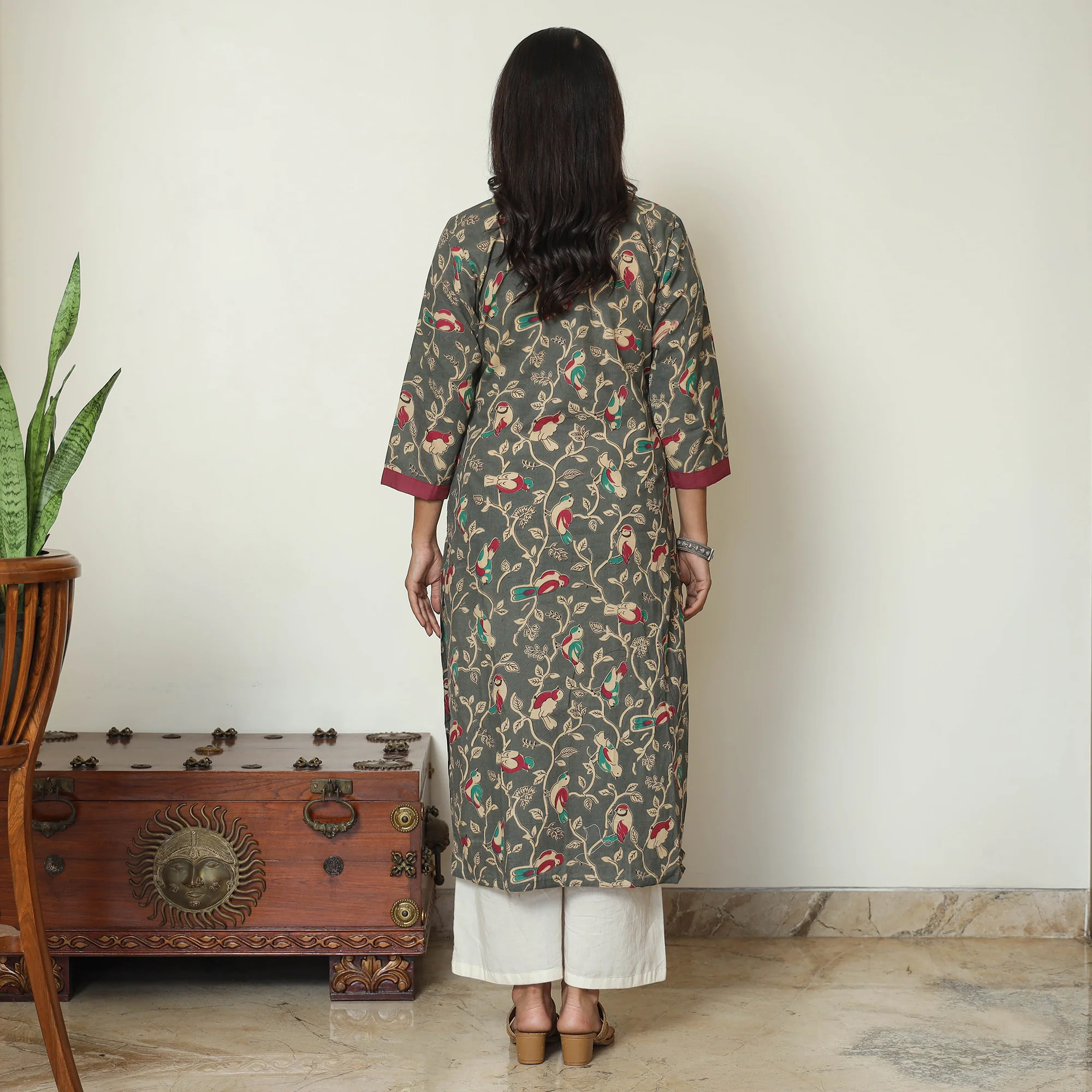 Grey - Kalamkari Printed Cotton Pintuck Long Straight Kurta 66 - Image 4
