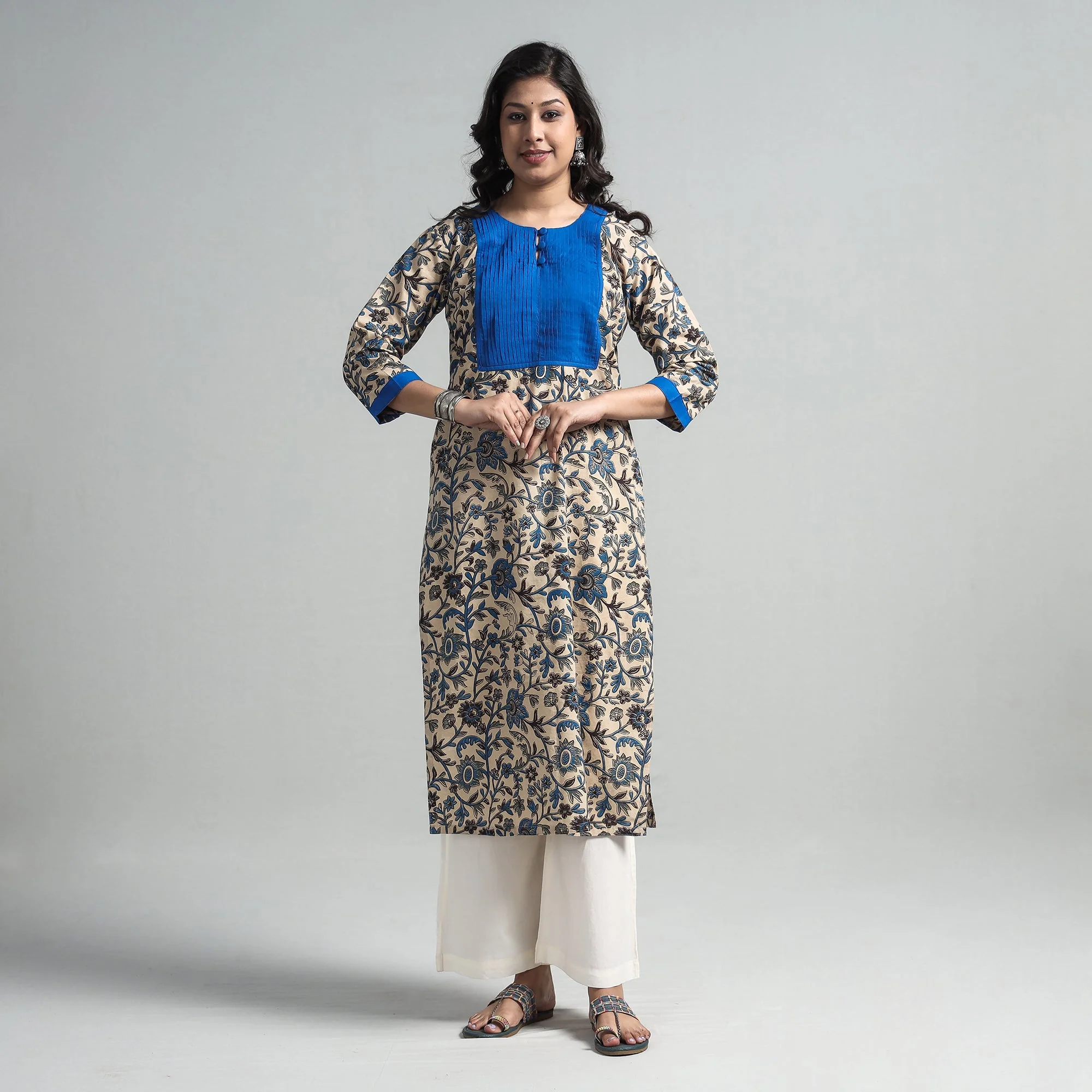 Beige - Kalamkari Printed Cotton Pintuck Long Straight Kurta - Image 4