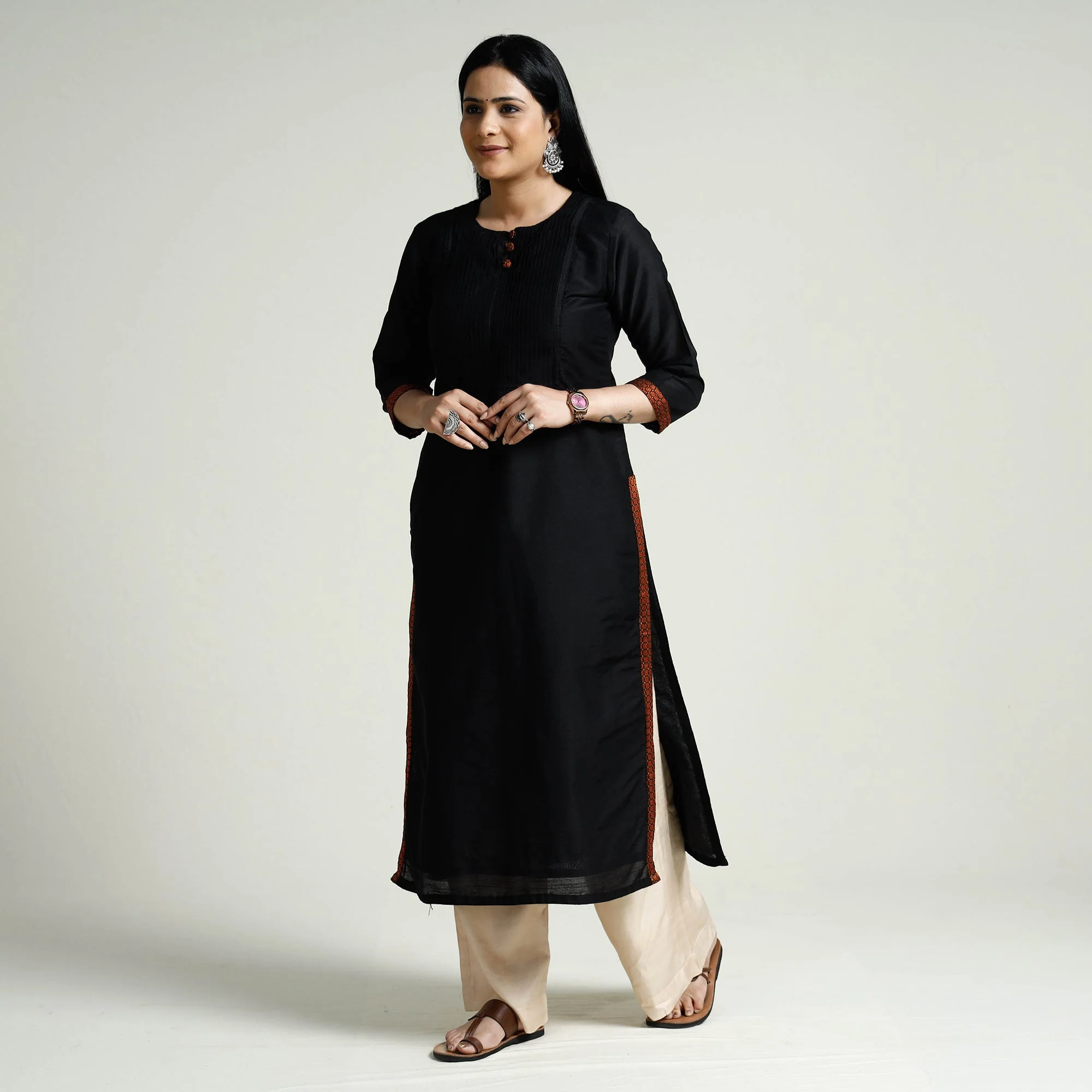 Black - Plain Slub Silk Pintuck Long Straight Kurta - Image 3
