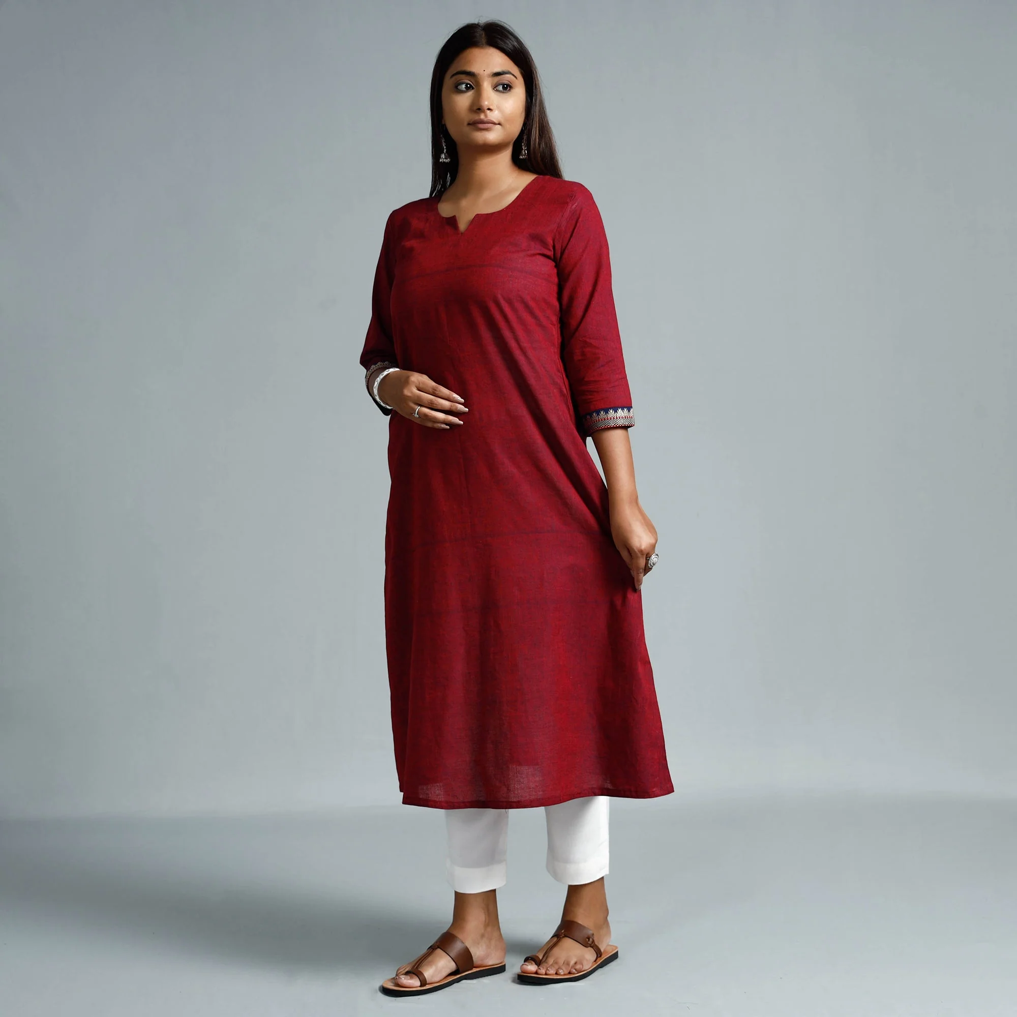Red & Blue Dharwad Cotton Long Kurta - Image 3