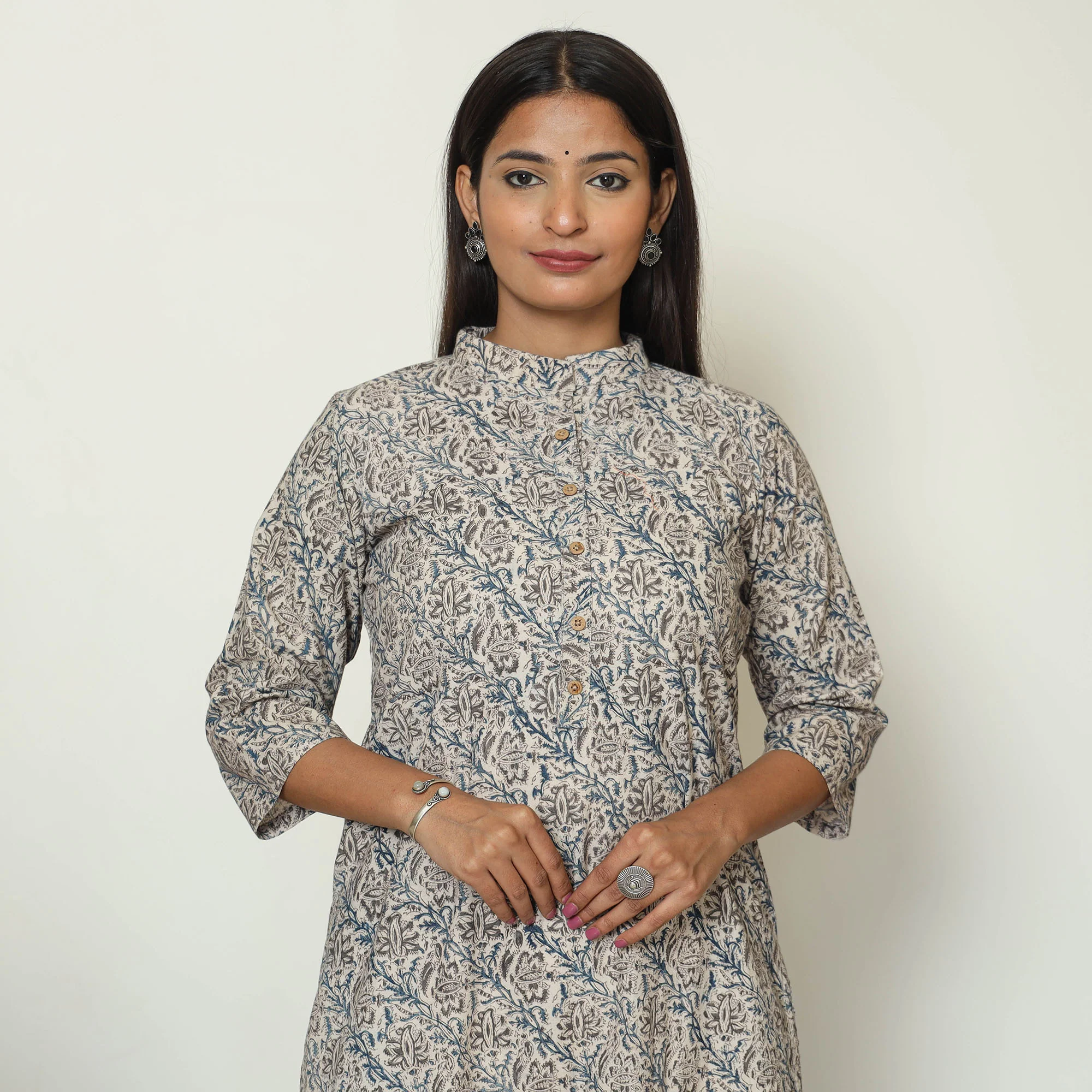 Grey - Pedana Kalamkari Hand Block Printed Cotton Straight Kurta 01 - Image 5