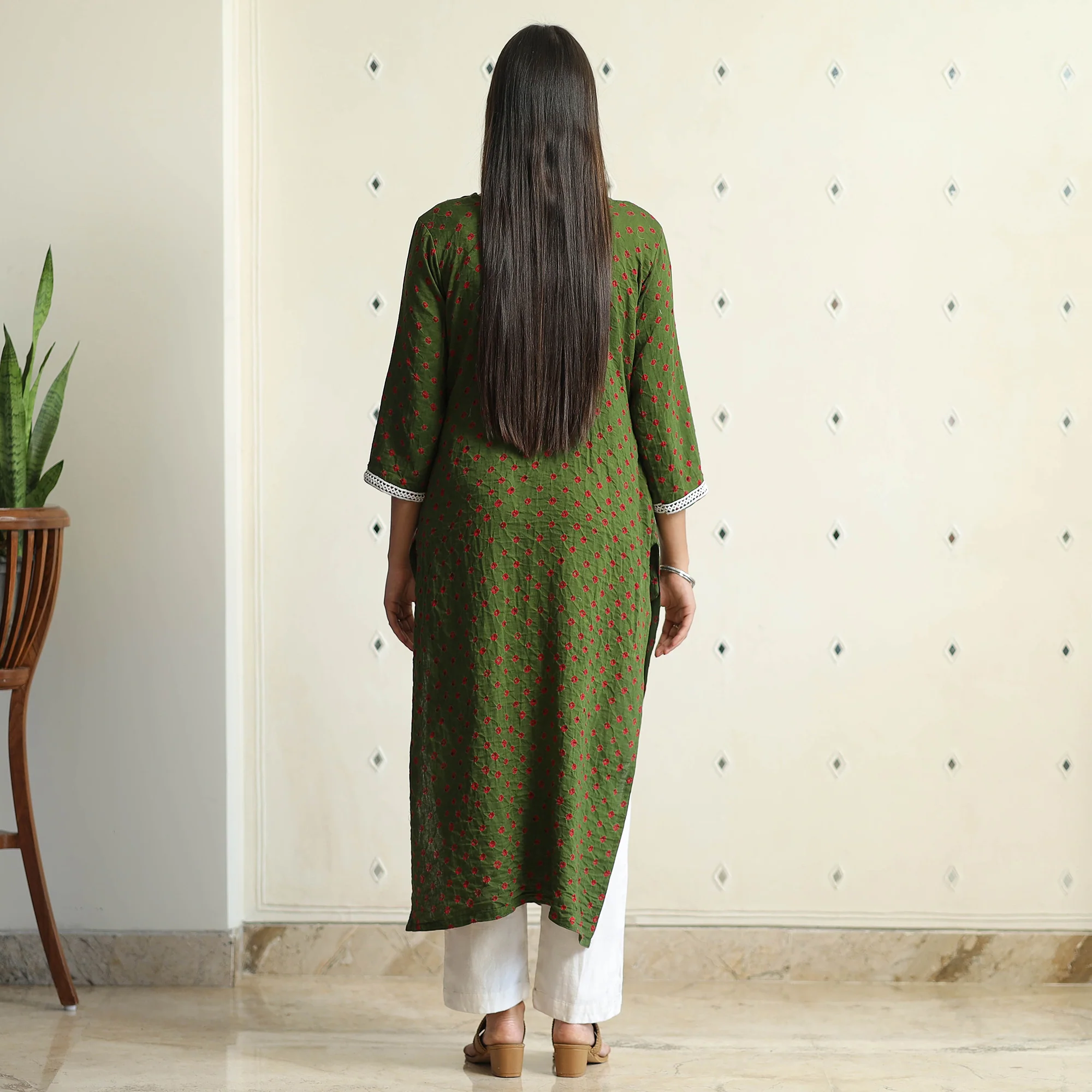 Green - Bandhani Tie-dye Cotton Straight Kurta 09 - Image 4
