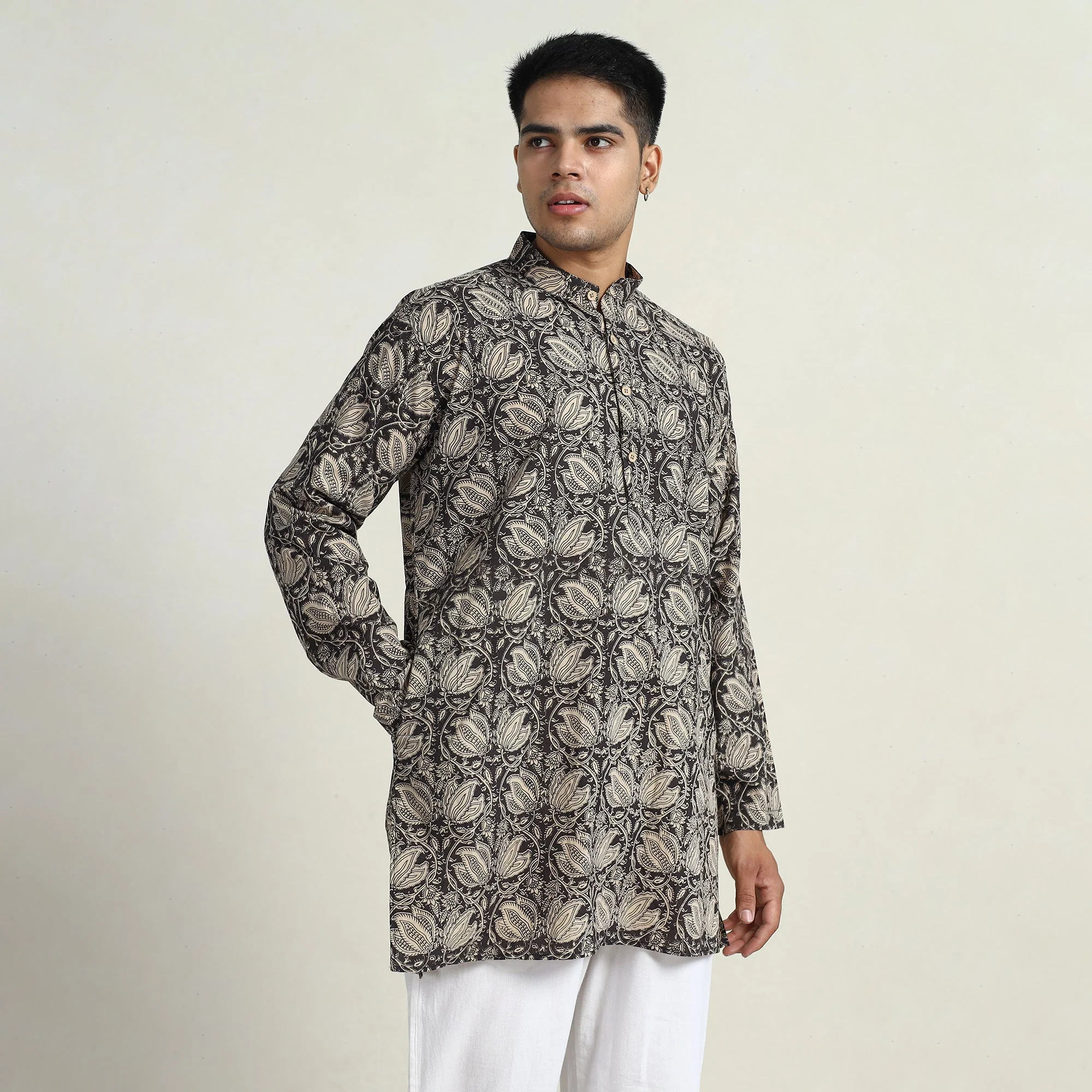 Kalamkari Printed Cotton Men Short Kurta 13 - Image 5