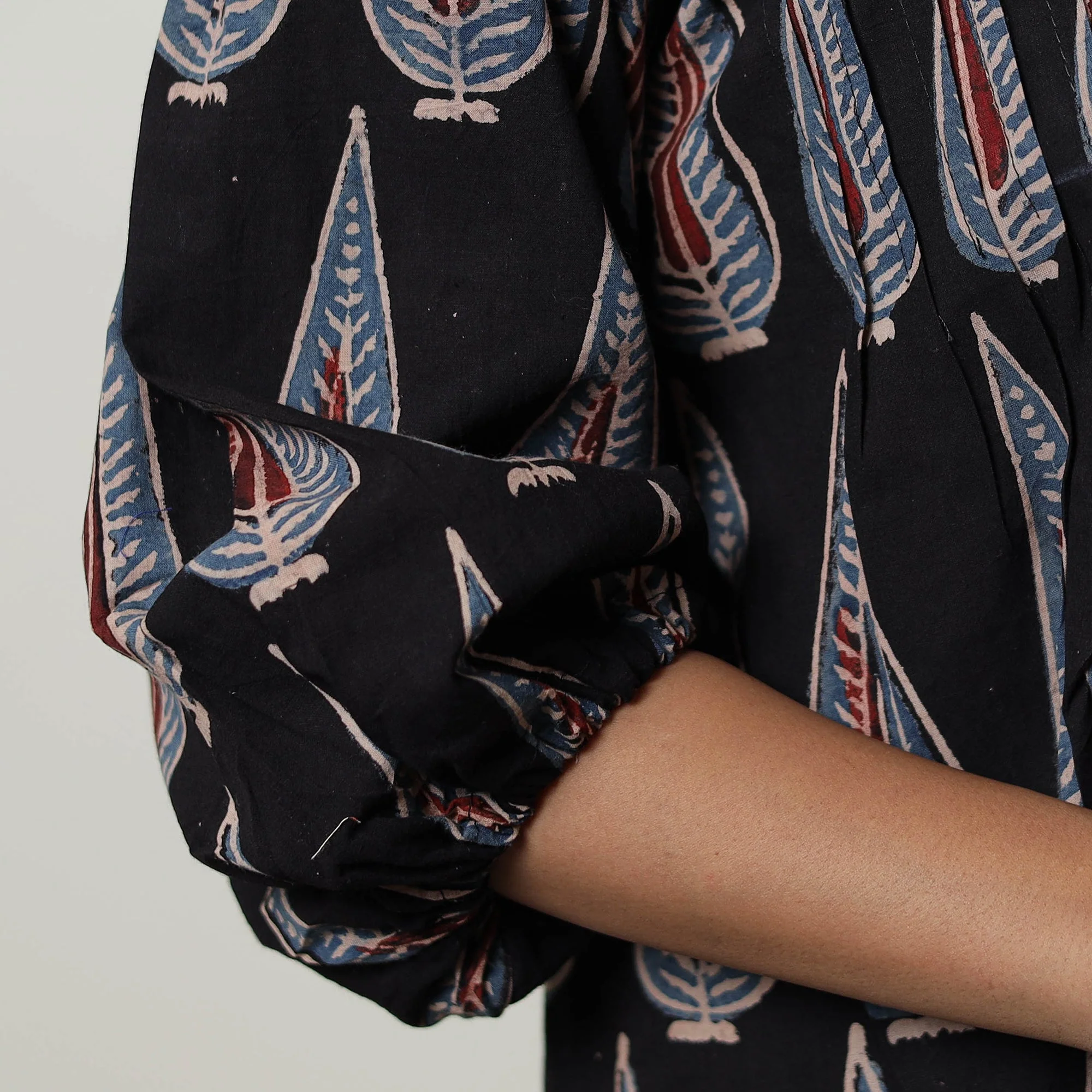 Black - Ajrakh Block Printed Cotton Crop Top 06 - Image 5