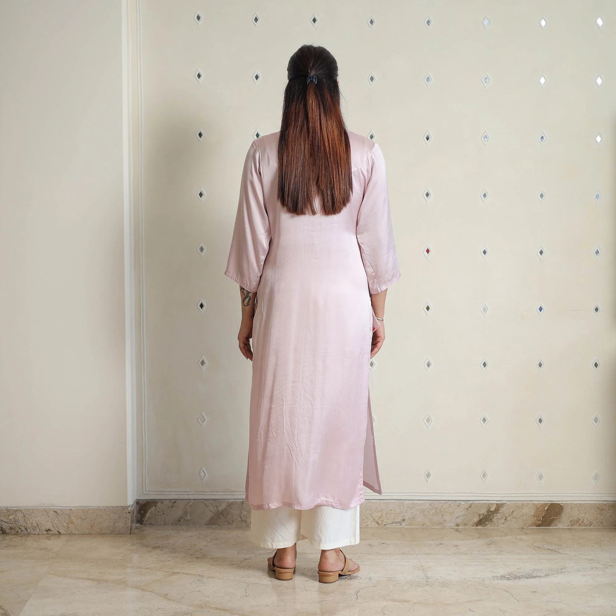Nithya Baby Pink Modal Silk Plain Straight Kurta - Image 4