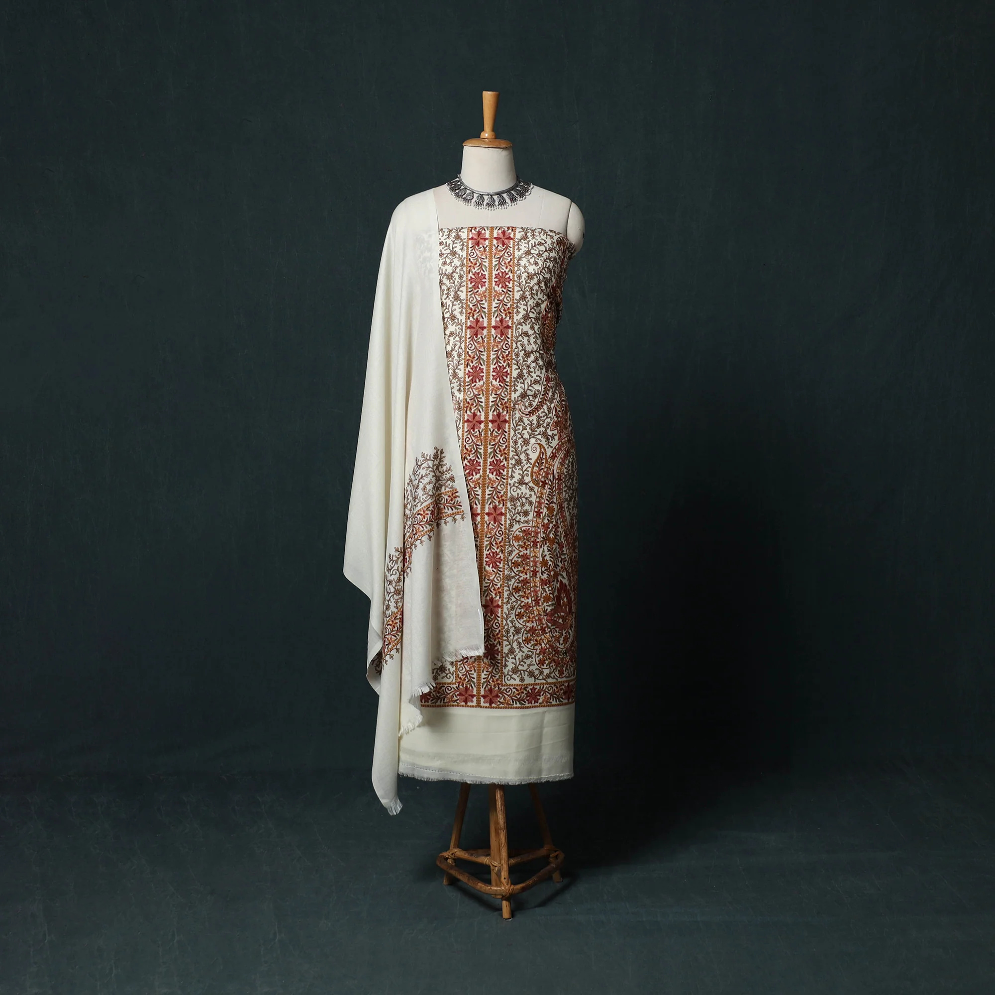 White - 3pc Heavy Chain Stitch Embroidered Wool Unstitched Dress Material Suit Set 87