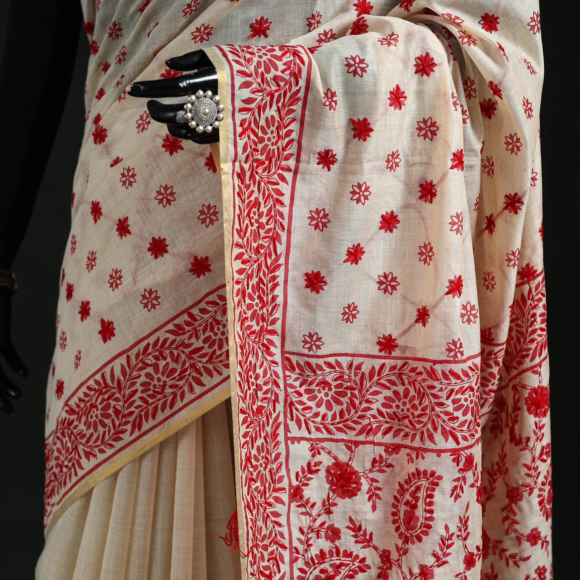 White - Bengal Kantha Hand Embroidery Silk Cotton Chapa Work Saree 06 - Image 3