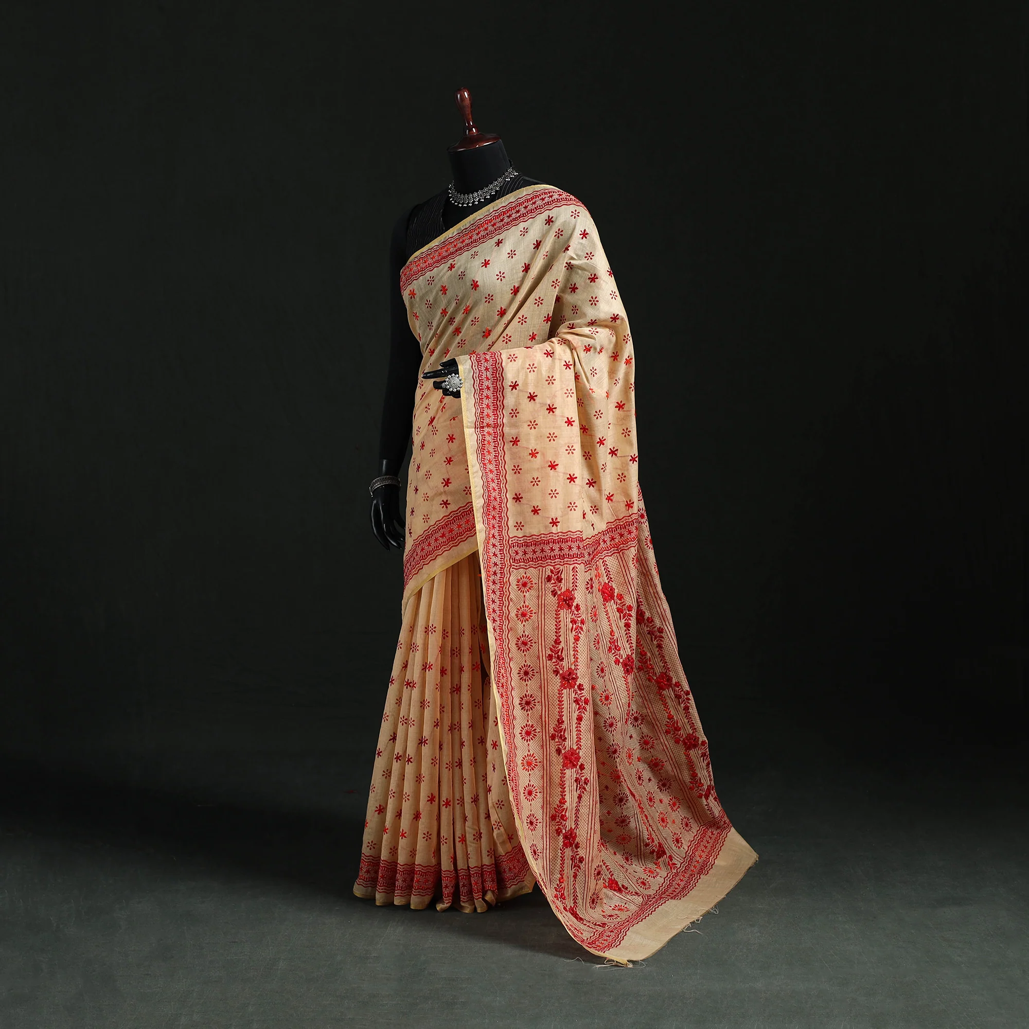Beige - Bengal Kantha Hand Embroidery Silk Cotton Chapa Work Saree 09