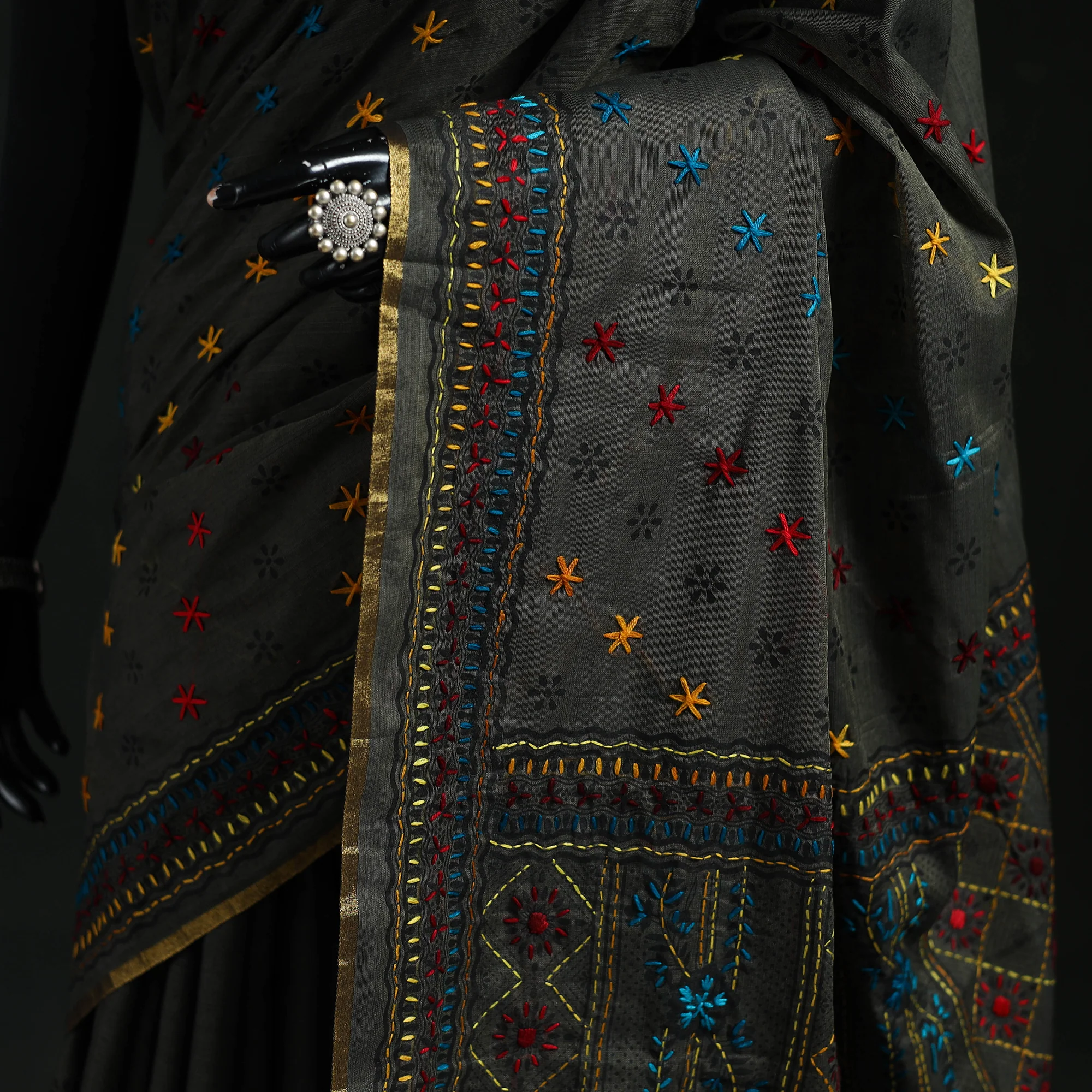 Black - Bengal Kantha Hand Embroidery Silk Cotton Chapa Work Saree 80 - Image 3