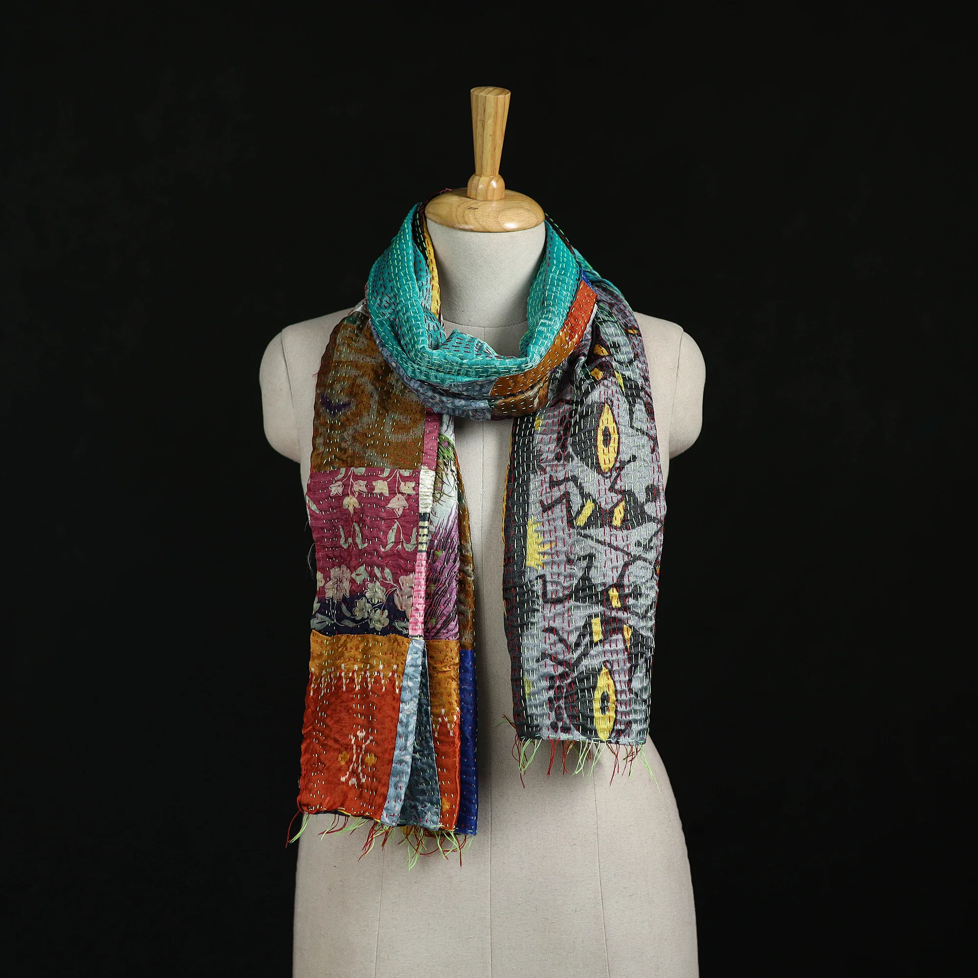 Bengal Kantha Handwork Patchwork Reversible Silk Stole 01