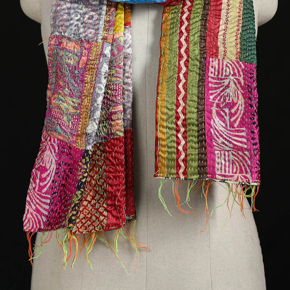Bengal Kantha Handwork Patchwork Reversible Silk Stole 07 - Image 2