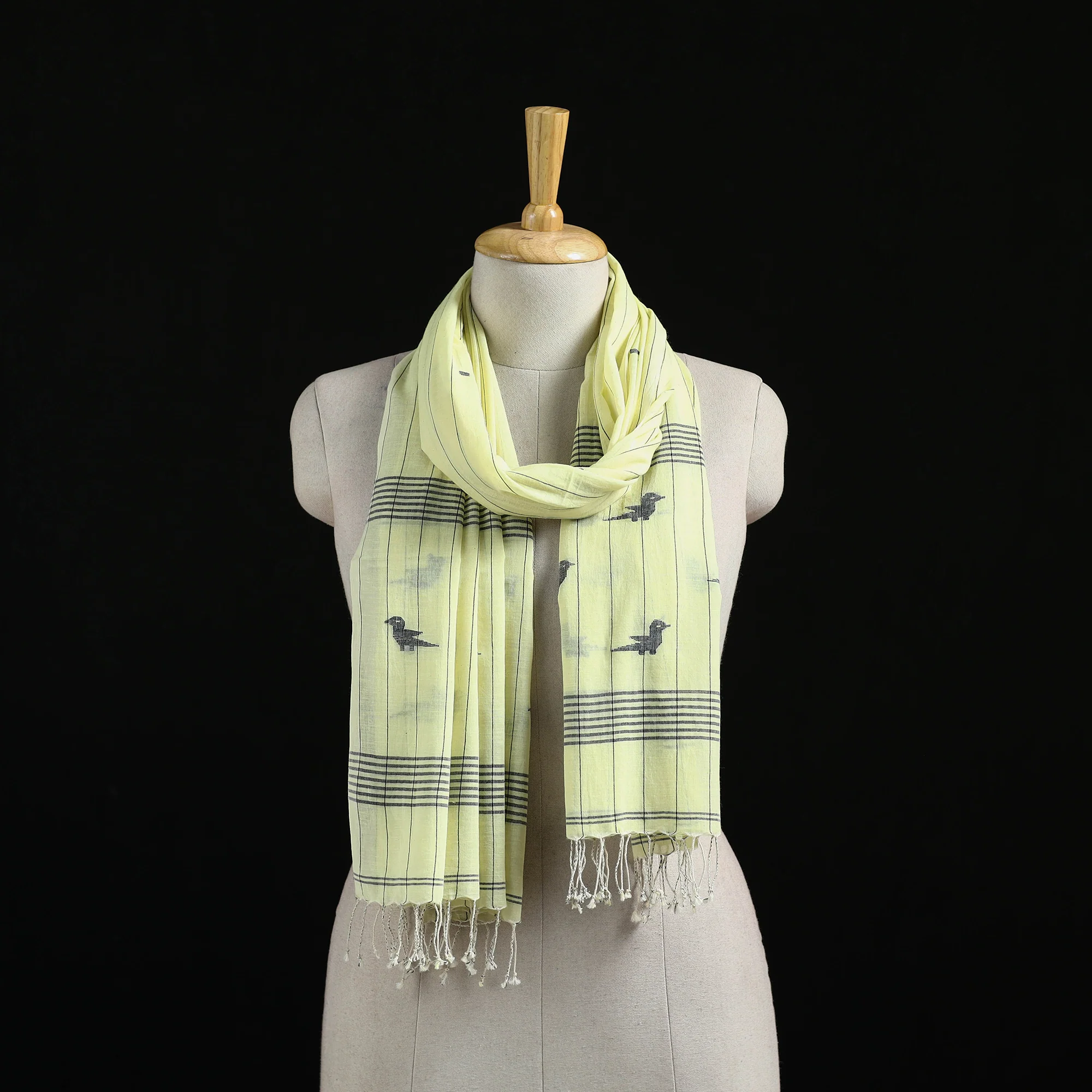 Green - Burdwan Jamdani Handloom Cotton Stole with Tassels 03