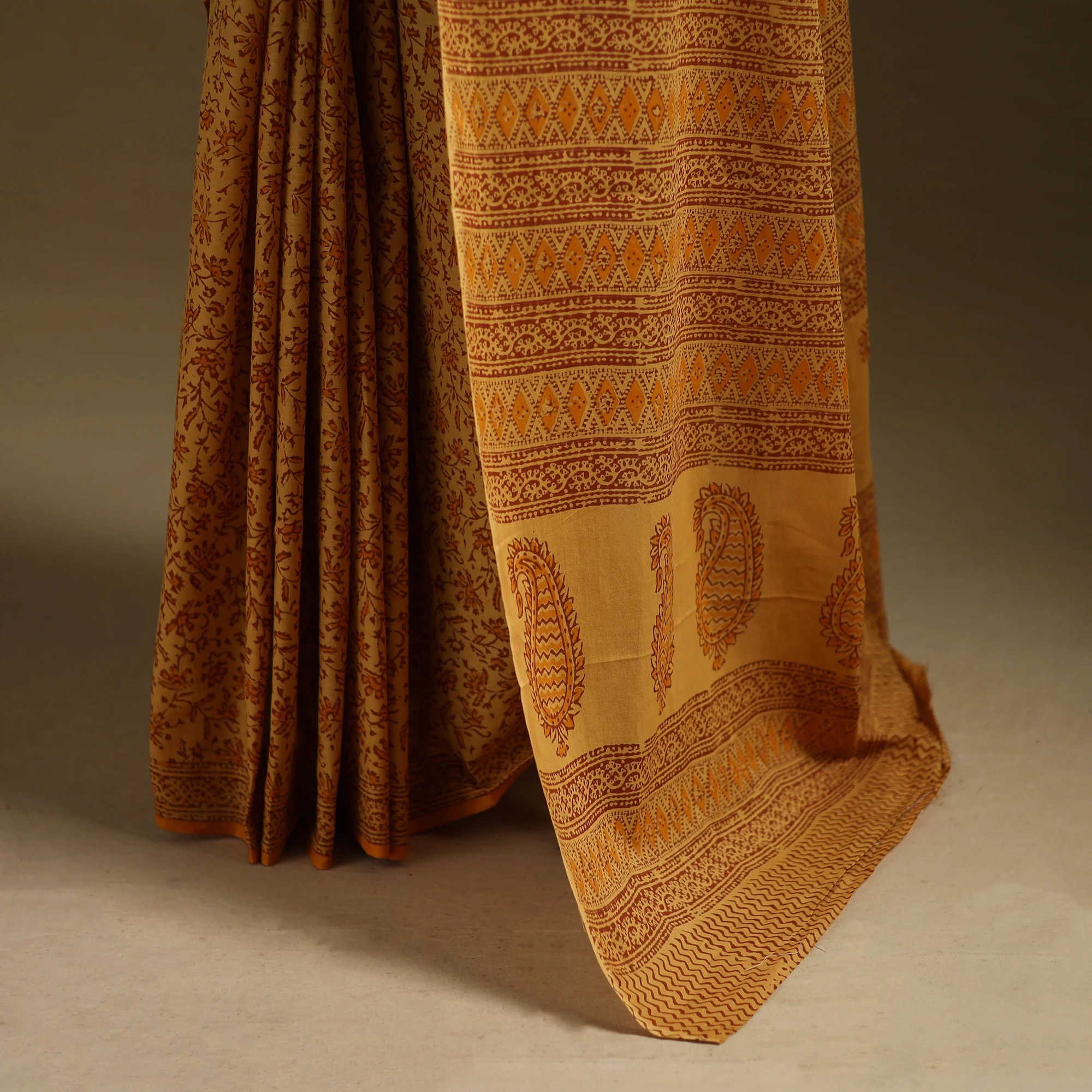 Yellow - Gamthi Hand Block Print Pure Mul Cotton Saree with Blouse Piece 12 - Image 5
