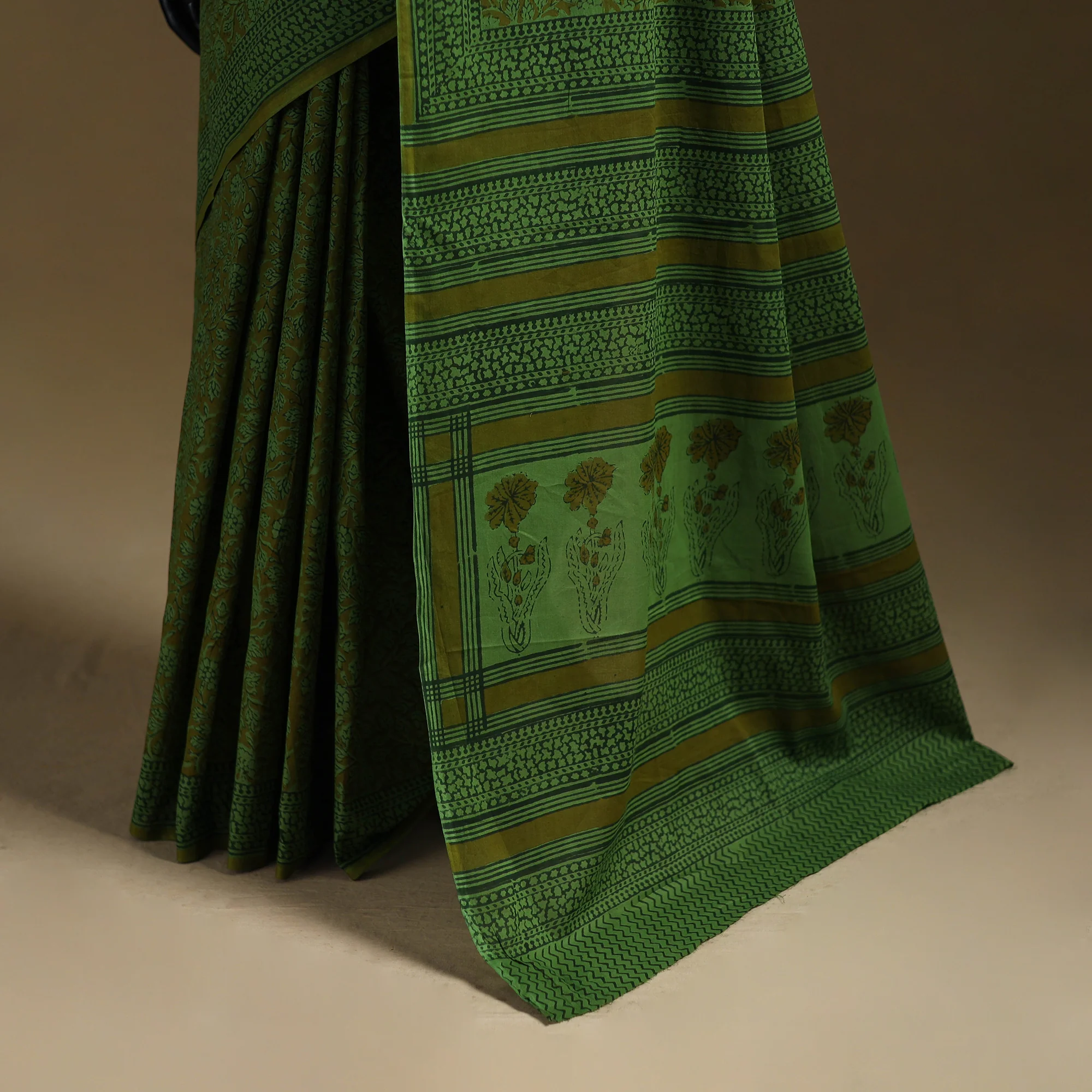 Green - Gamthi Hand Block Print Pure Mul Cotton Saree with Blouse Piece 20 - Image 5