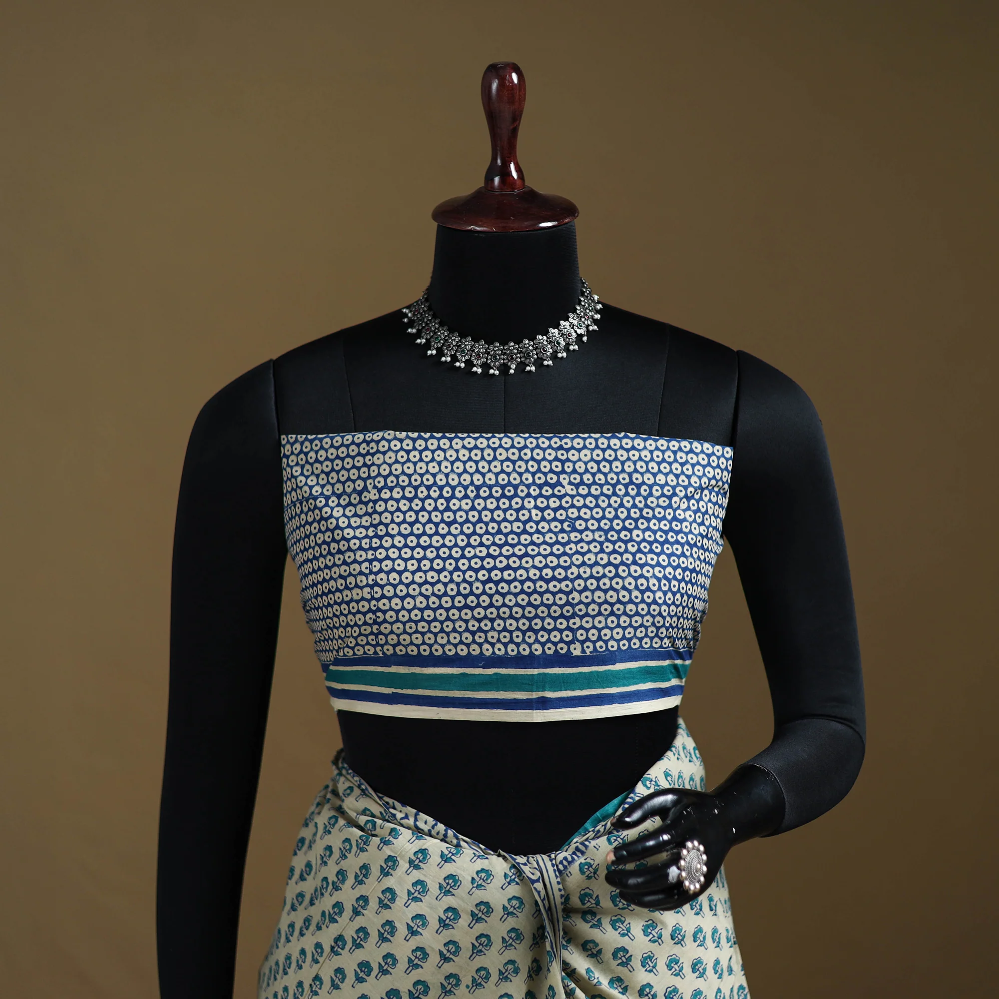 White - Gamthi Hand Block Print Pure Mul Cotton Saree with Blouse Piece 37 - Image 3