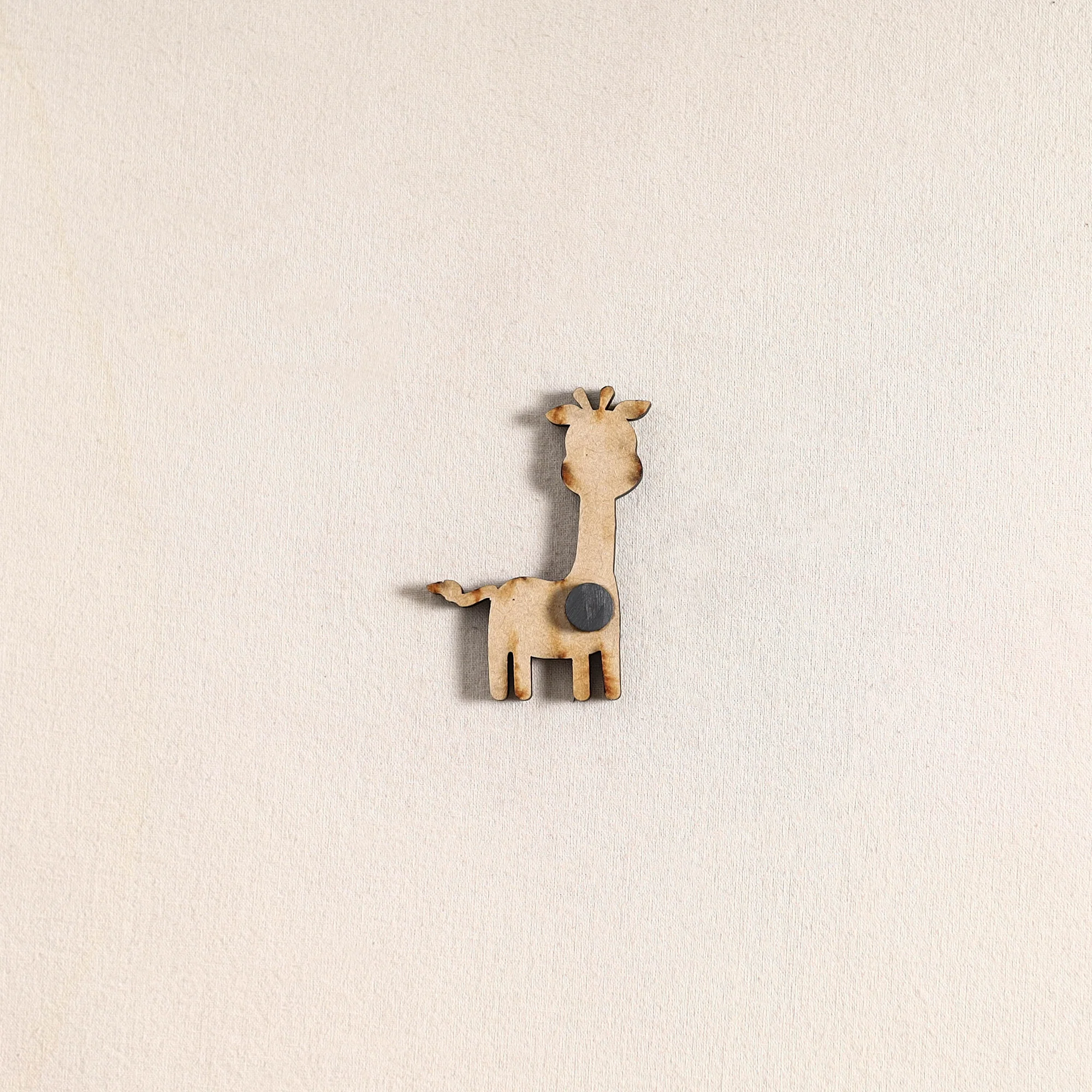 Giraffe Handpainted Fridge Magnet 53 - Image 3