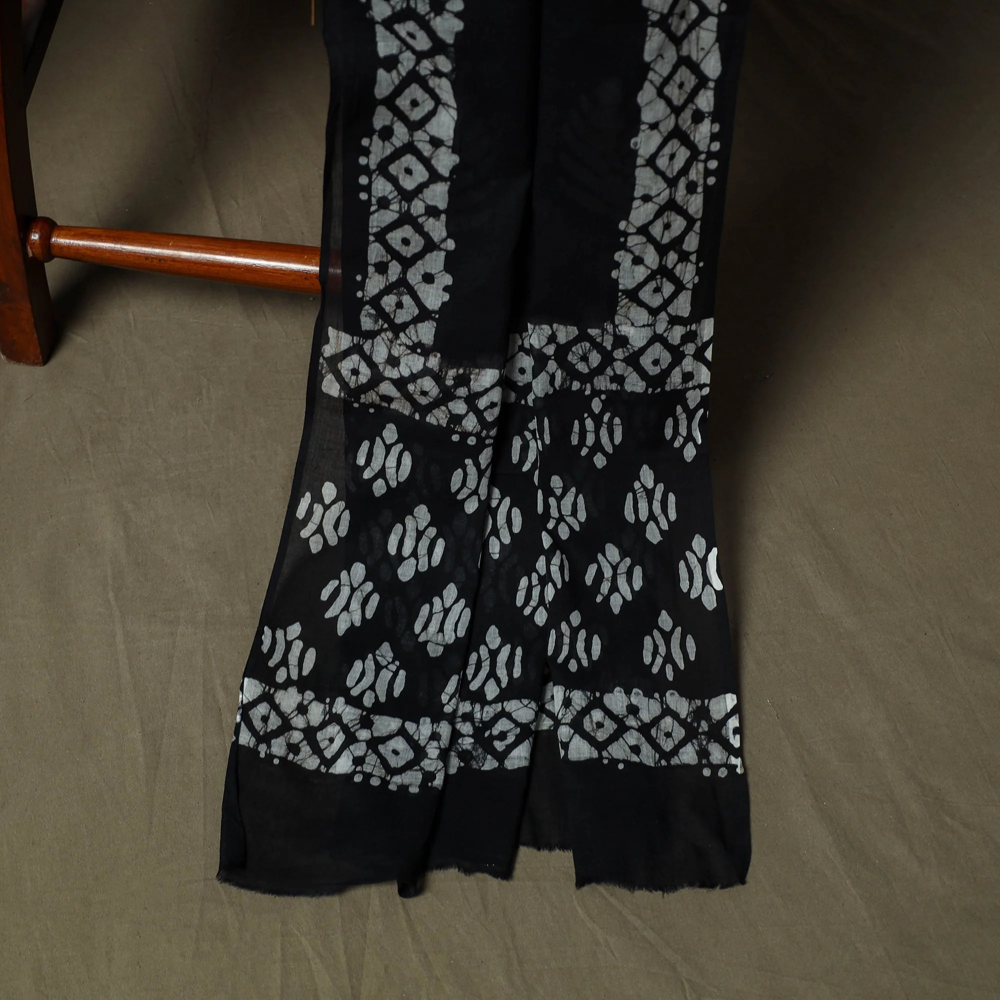 Black - Hand Block Batik Print Cotton 3pc Unstitched Dress Material Suit Set 72 - Image 4