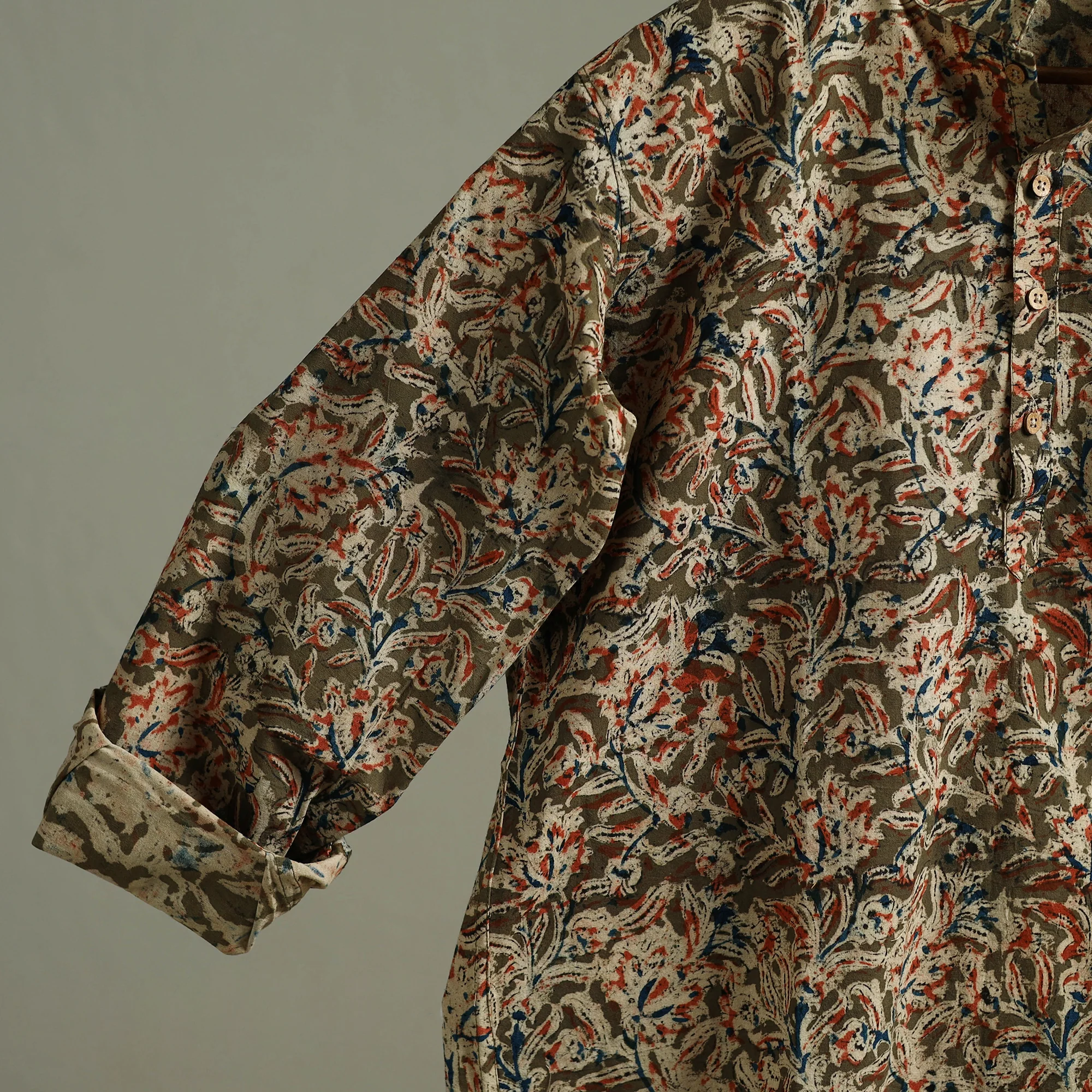 Hand Block Print Natural Dyed Cotton Short Kalamkari Kurta for Men 01 - Image 5