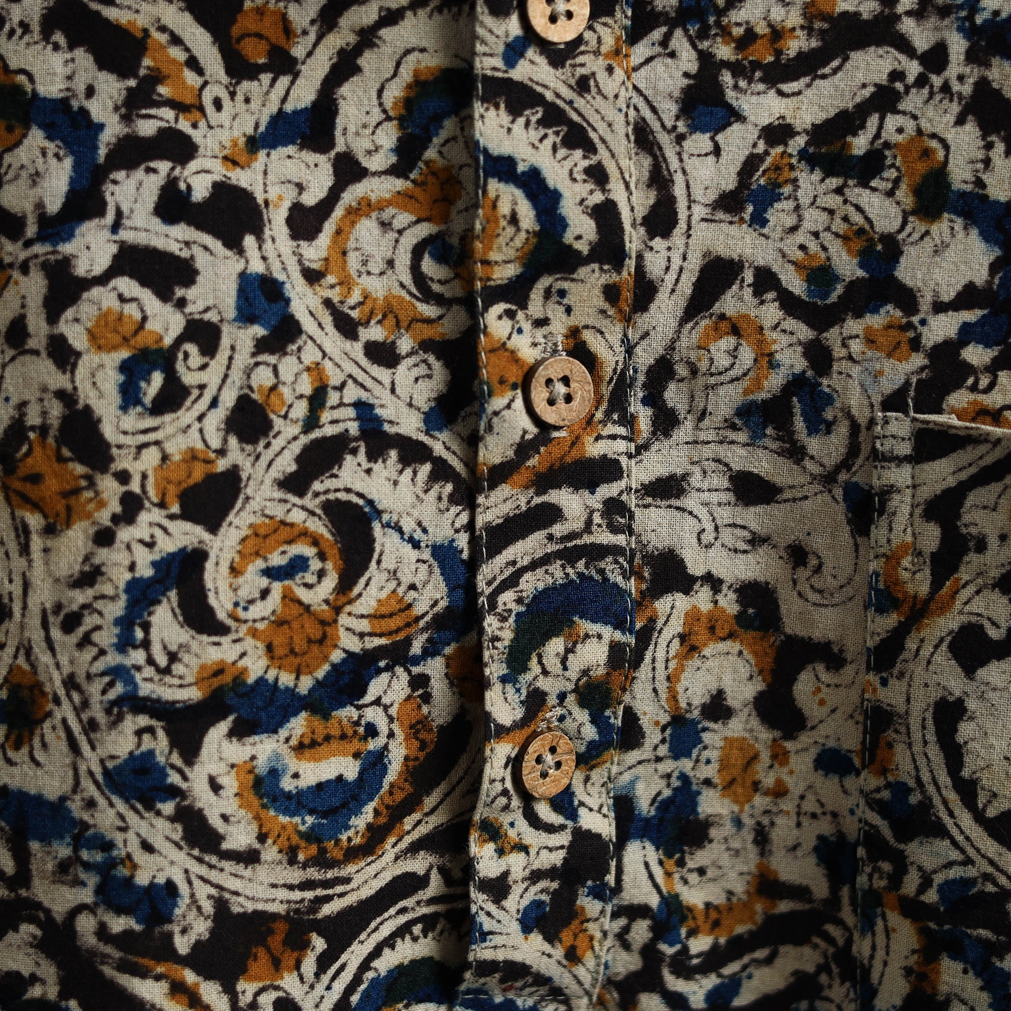 Hand Block Print Natural Dyed Cotton Short Kalamkari Kurta for Men 04 - Image 4