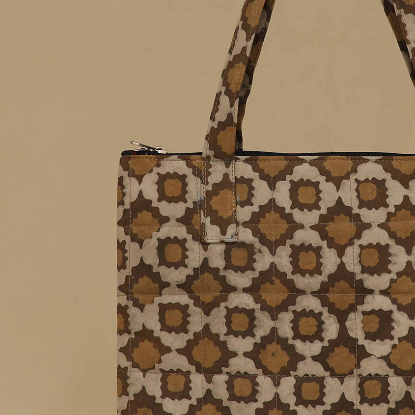 Handcrafted Cotton Quilted Handbag 03 - Image 3