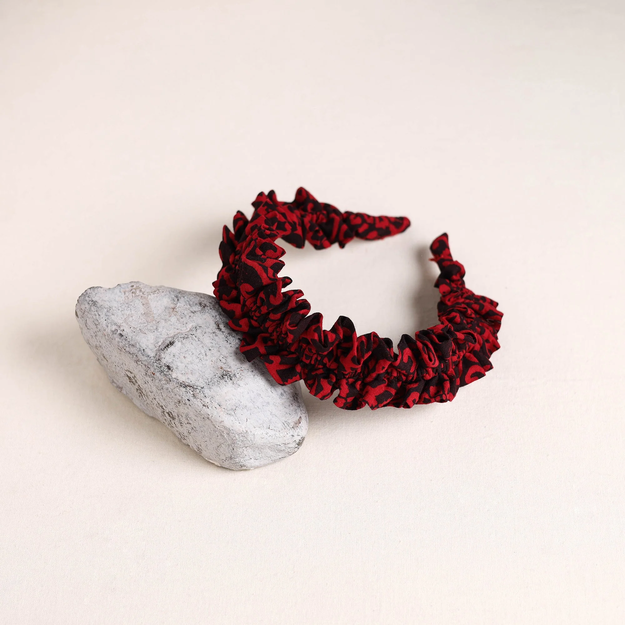 Red - Handcrafted Fab Artwork Hair Band 01