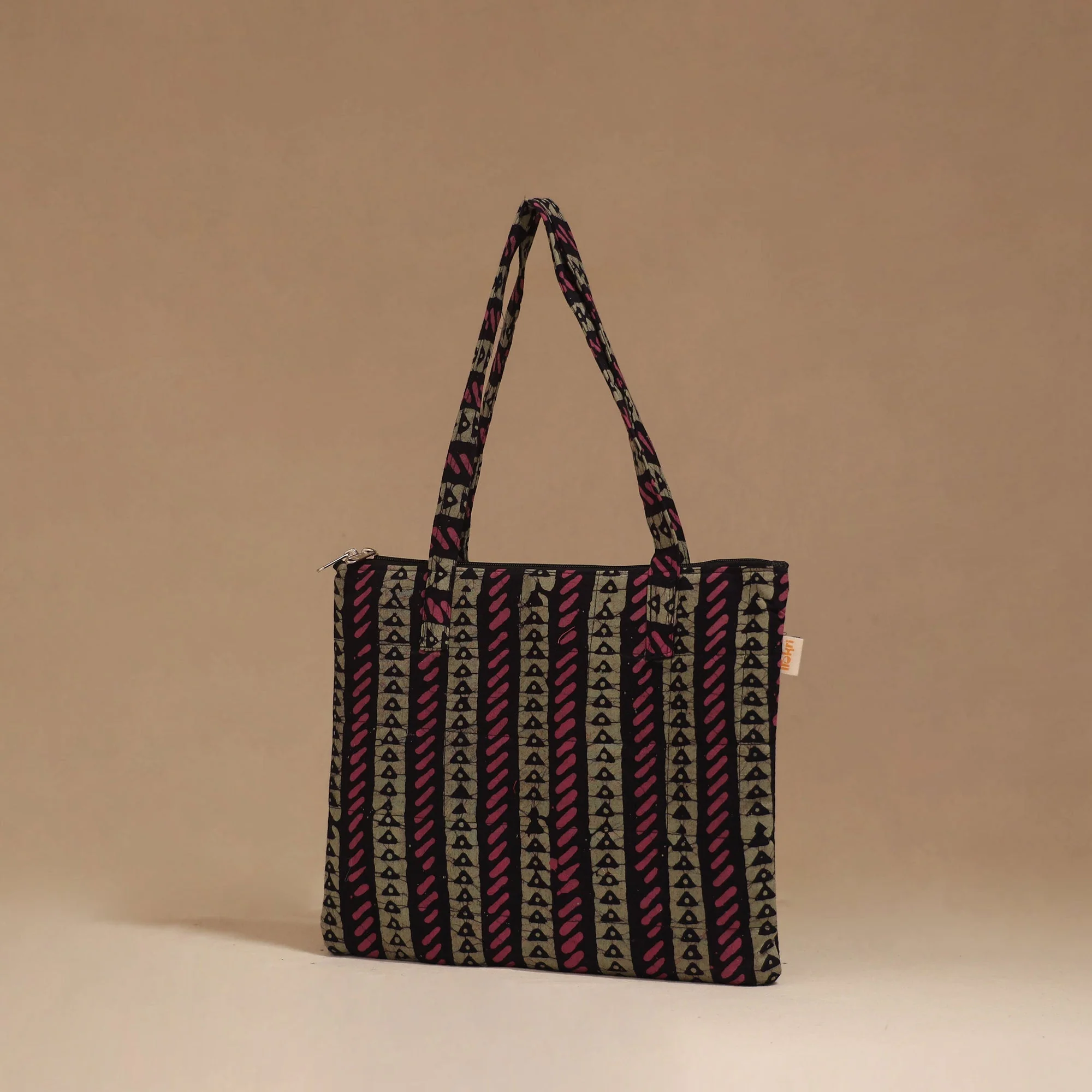 Black - Handcrafted Quilted Handbag 33 - Image 2