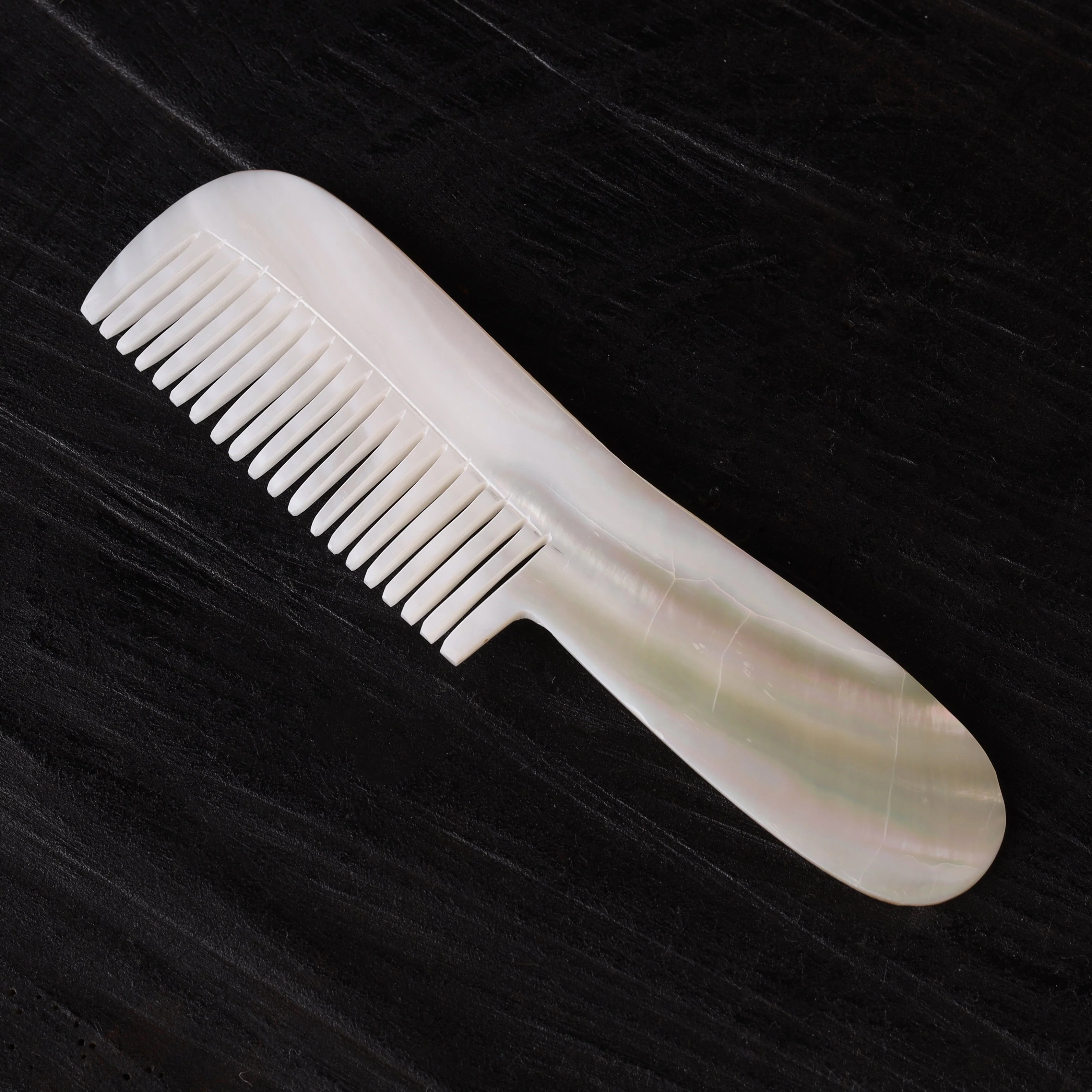 White - Handcrafted Seashell Hair Comb (Big) 08 - Image 2