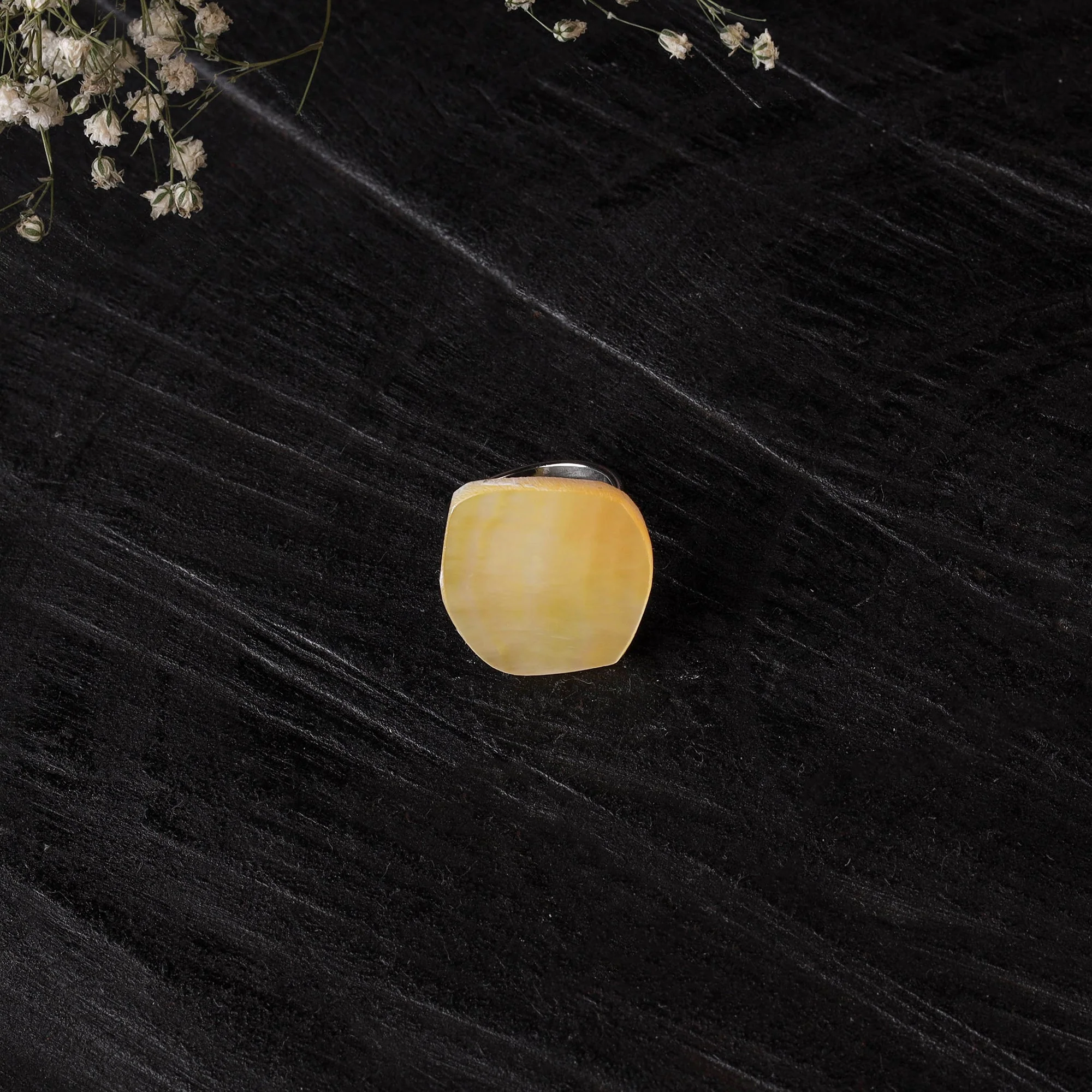 Yellow - Handcrafted Seashell Ring (Adjustable) 18