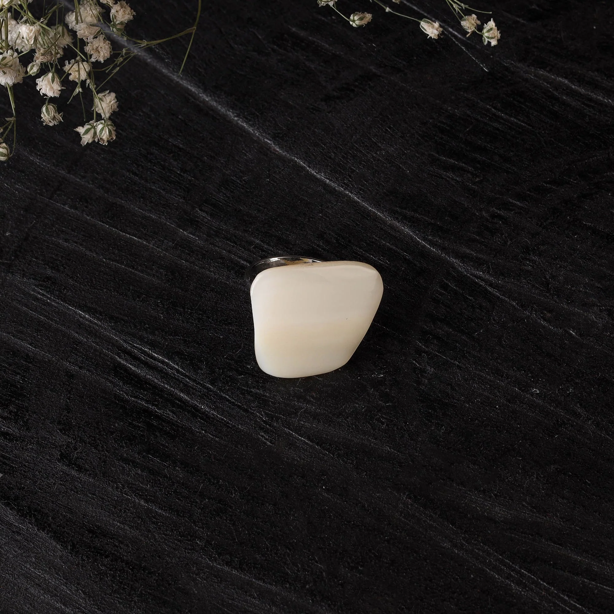 White - Handcrafted Seashell Ring (Adjustable) 19