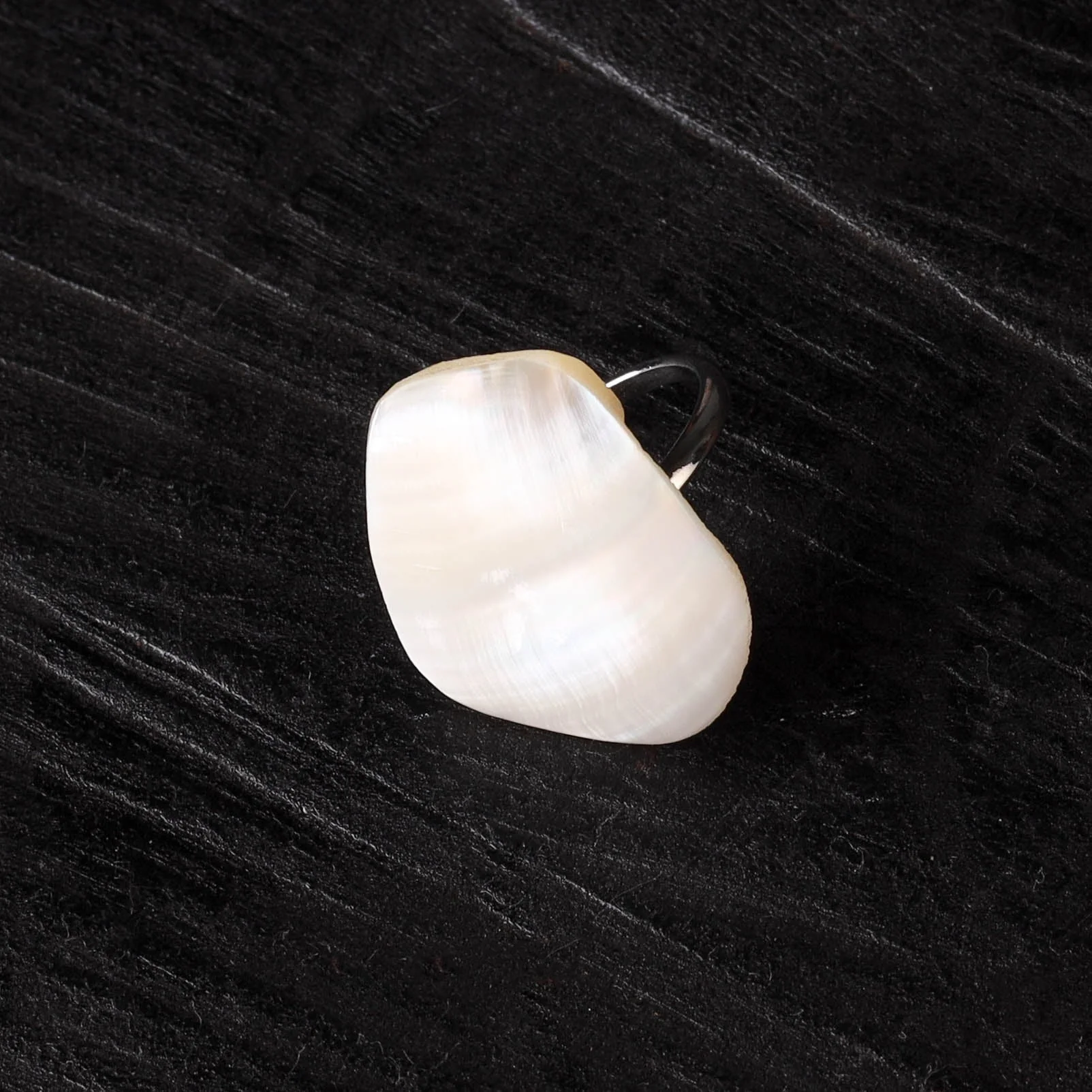 White - Handcrafted Seashell Ring (Adjustable) 20 - Image 2