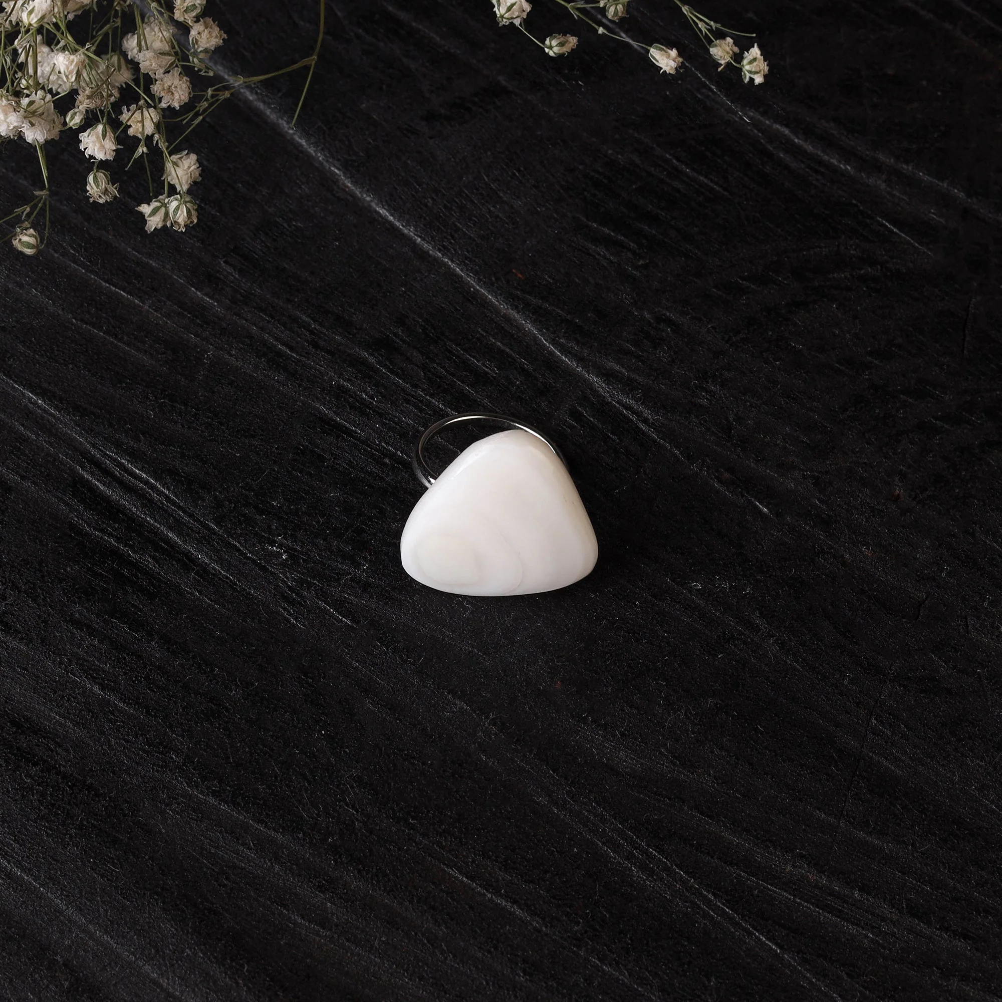 White - Handcrafted Seashell Ring (Adjustable) 27