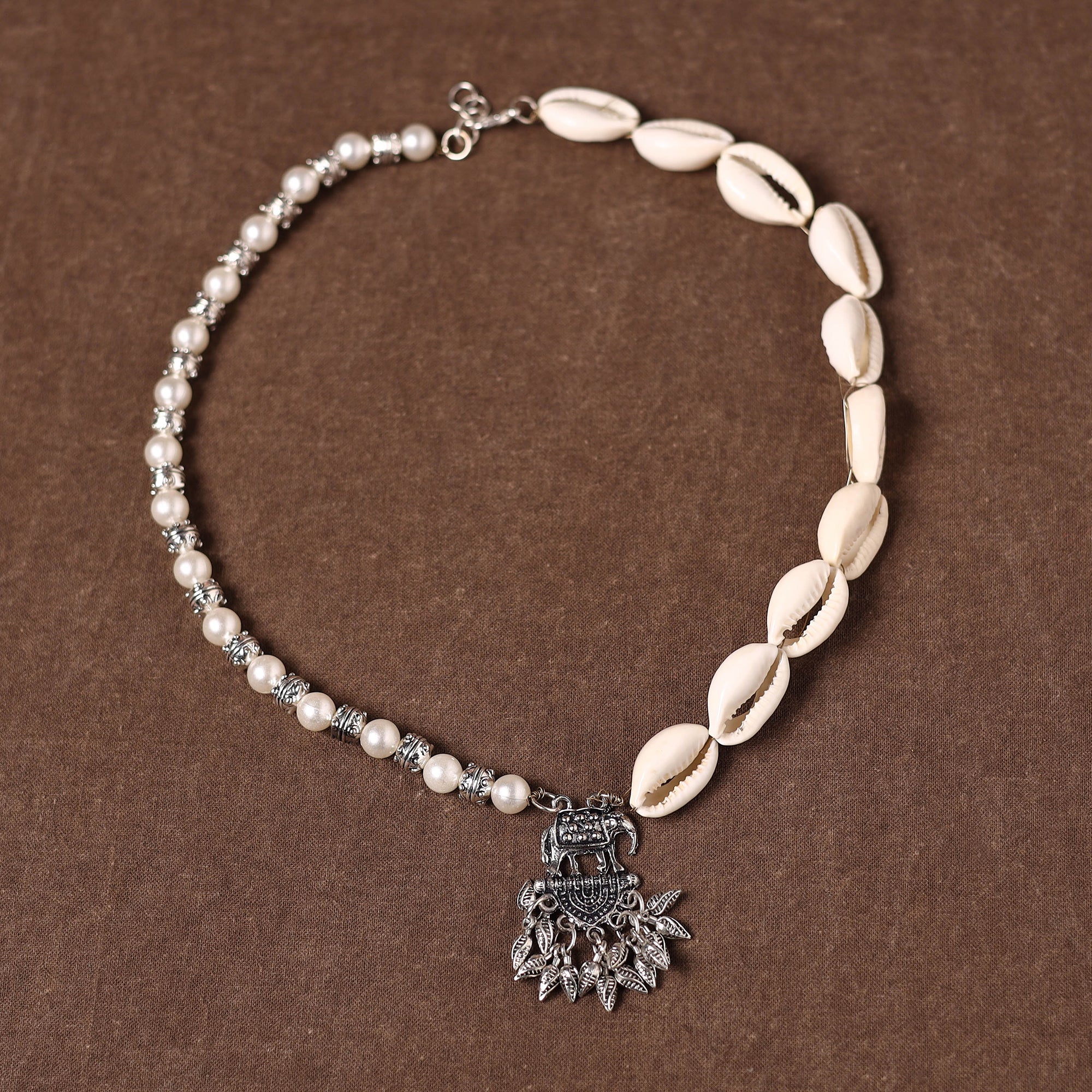 White - Handcrafted Shell Work GS Necklace 12 - Image 2