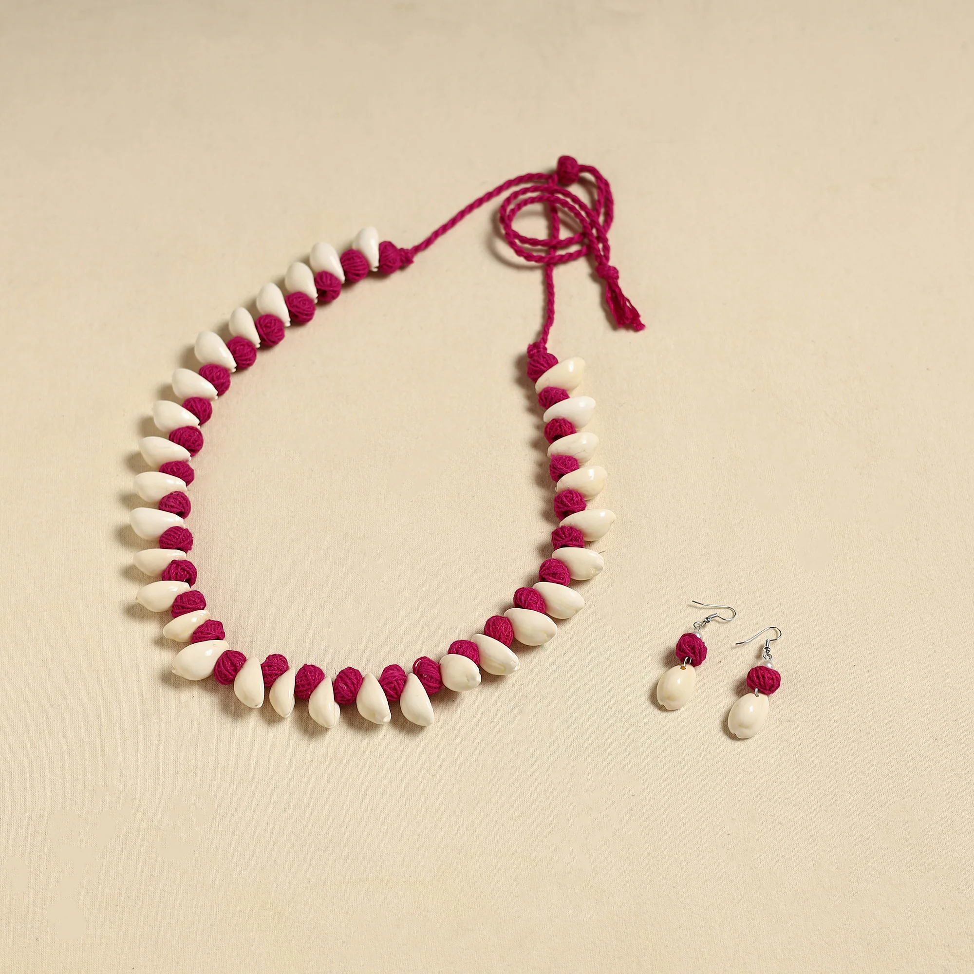 Handcrafted Thread Beads Shell Work Necklace Set 06 - Image 2