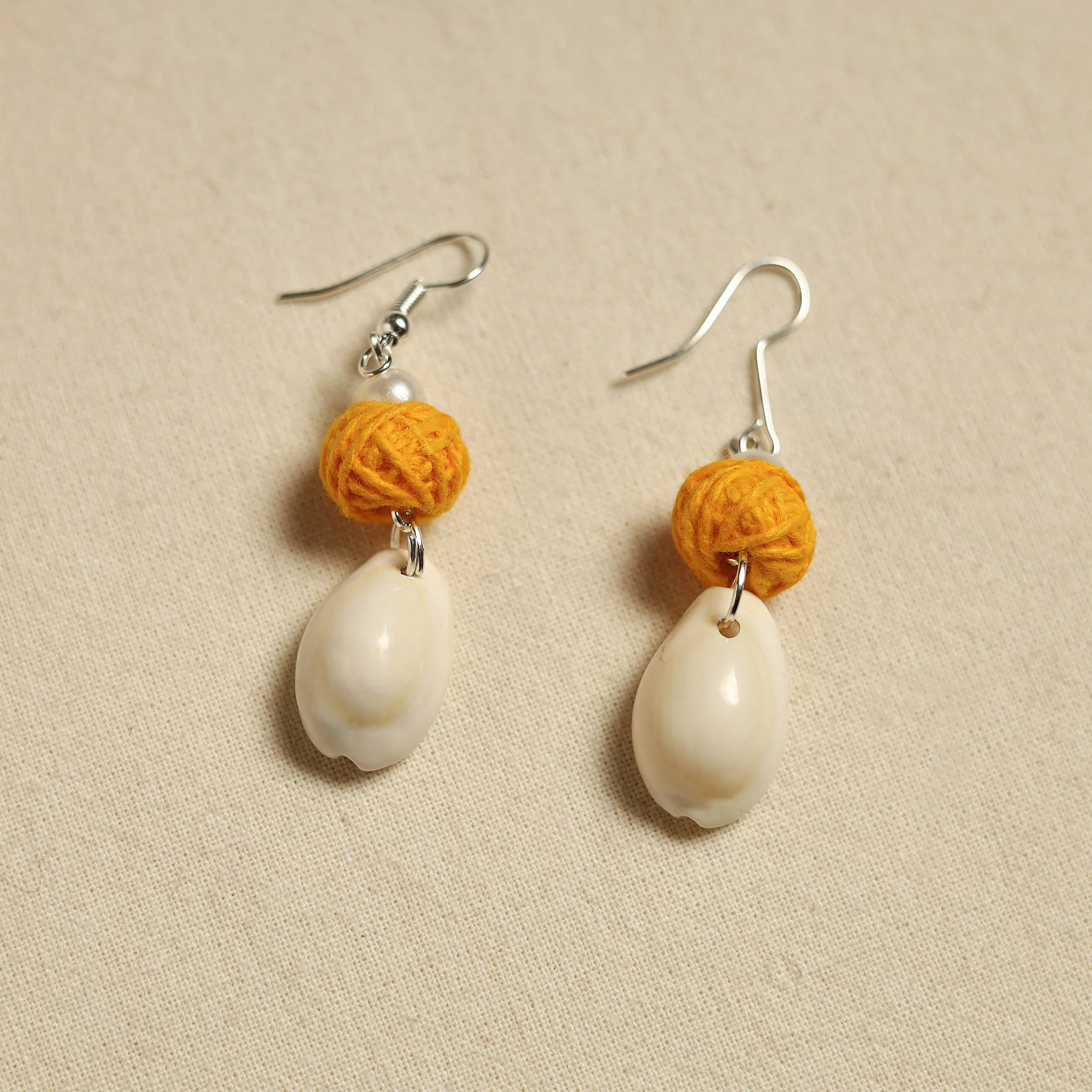 Handcrafted Thread Beads Shell Work Necklace Set 07 - Image 3