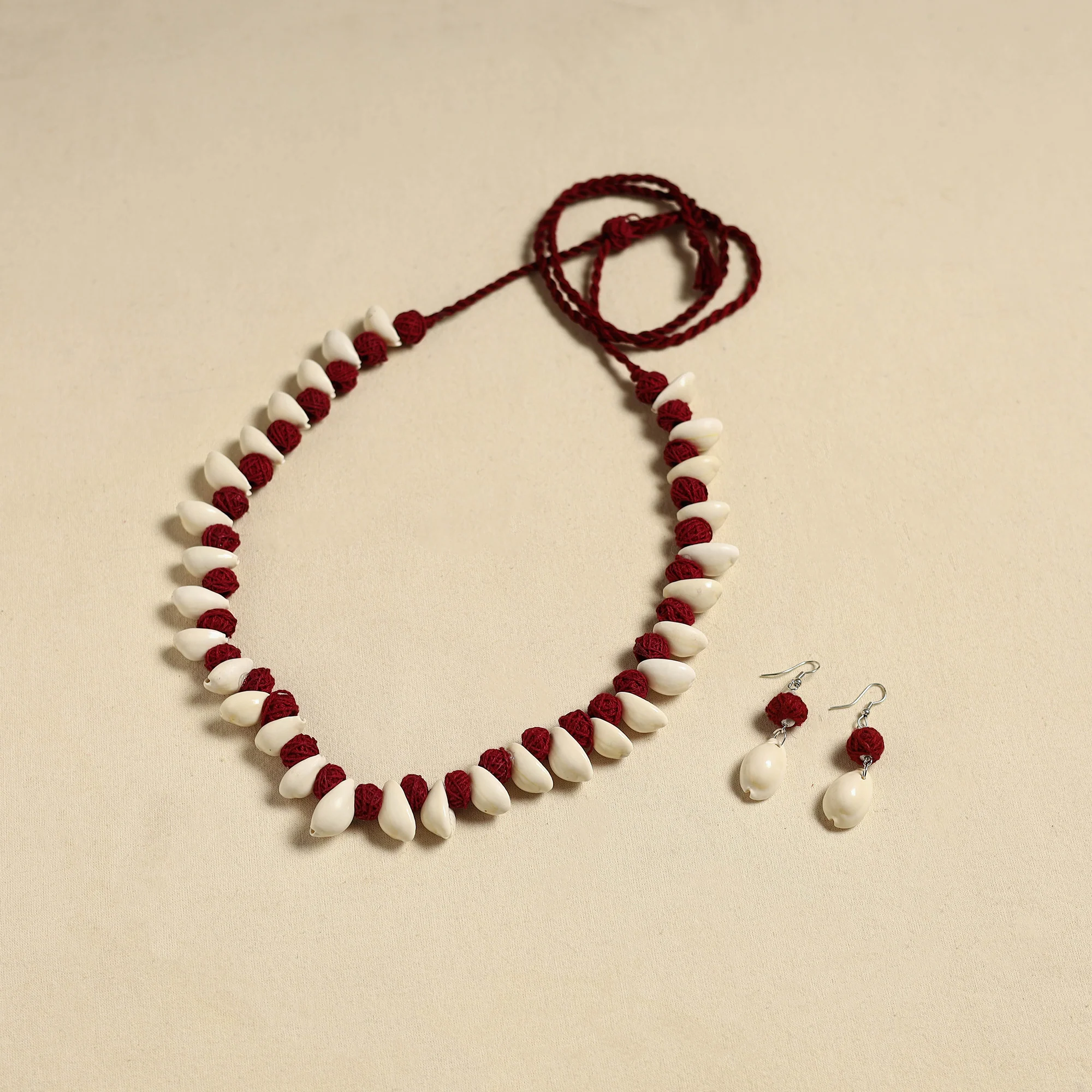 Handcrafted Thread Beads Shell Work Necklace Set 08 - Image 2