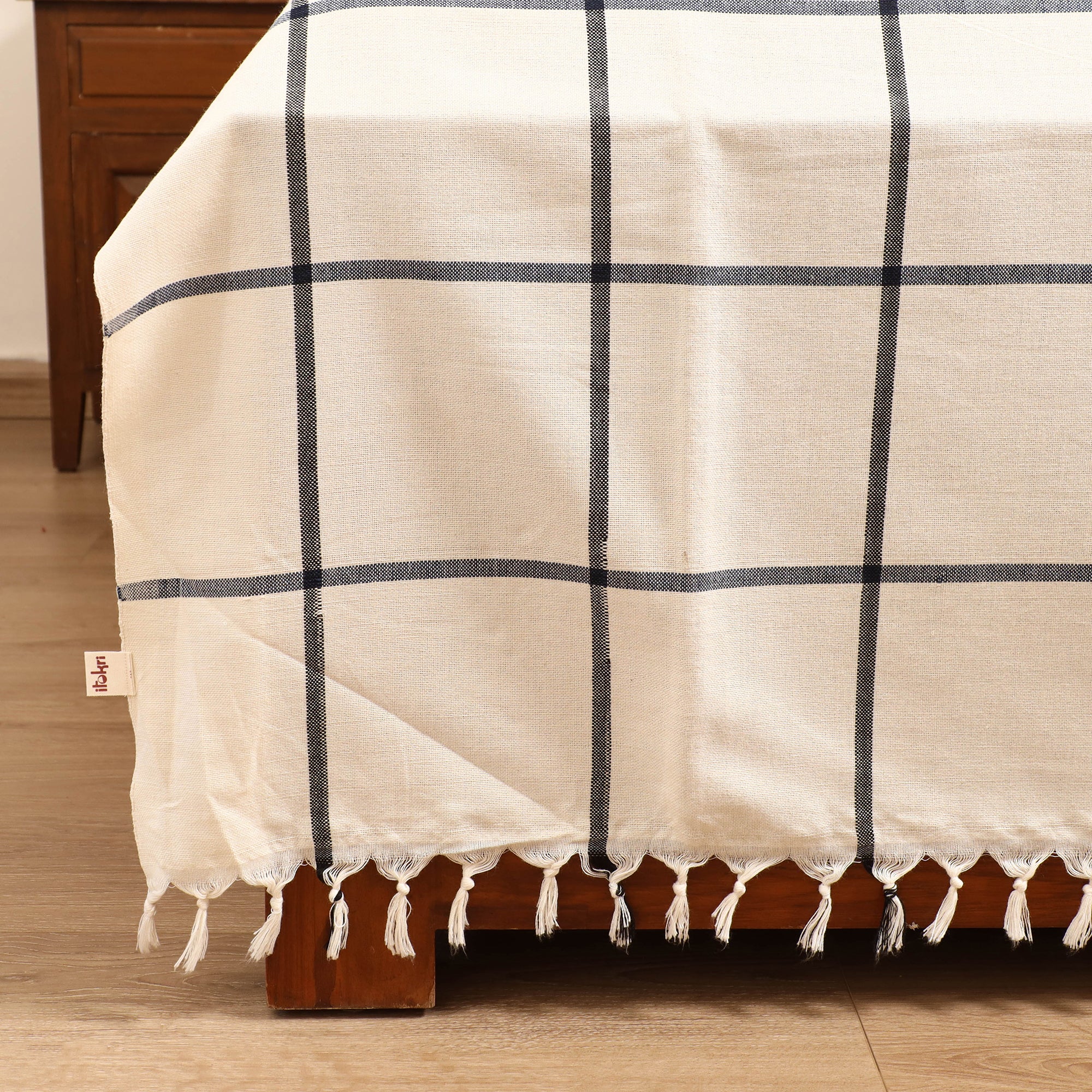Handloom Cotton Double Bedsheet (108 x 90 in) 08 - Image 3