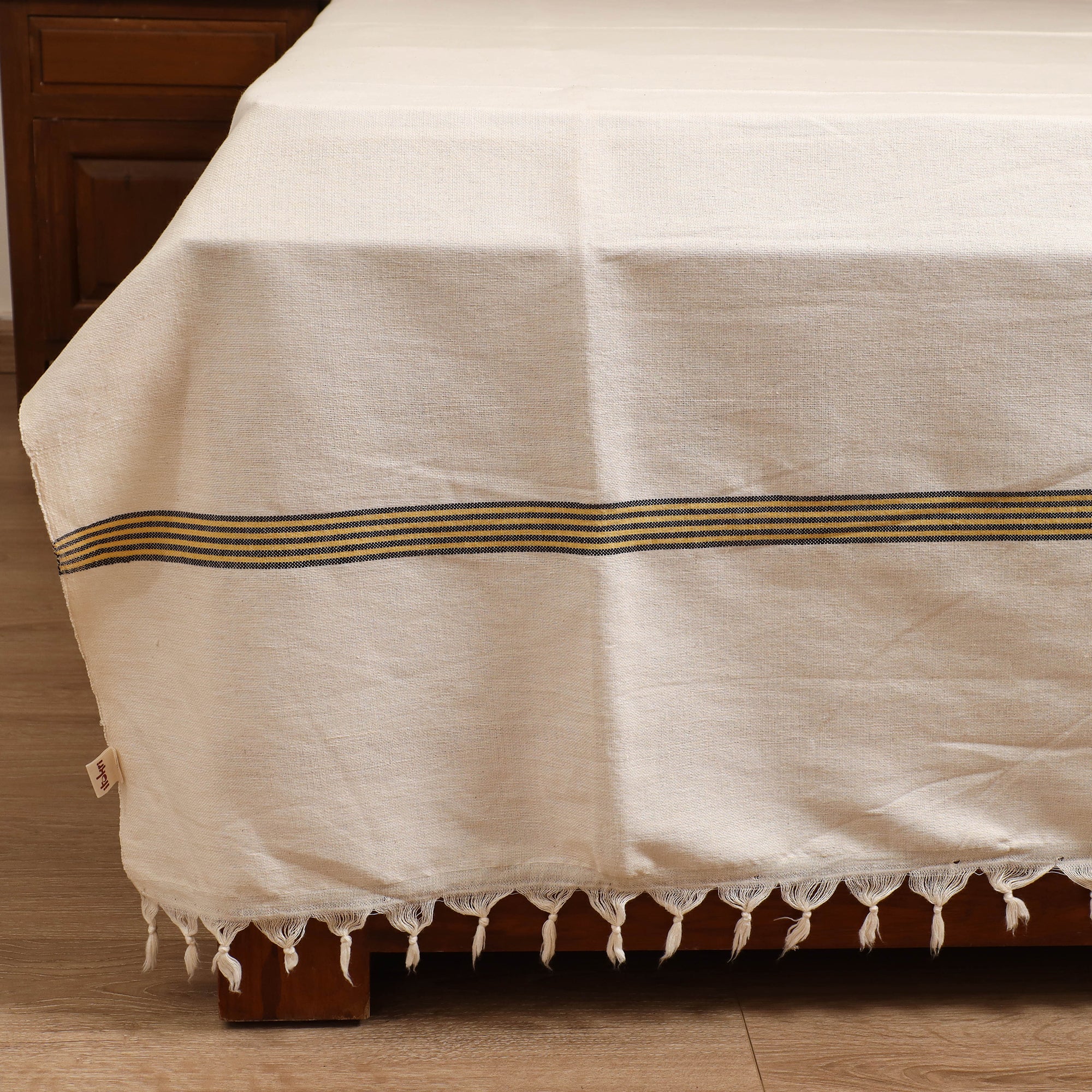 Handloom Cotton Double Bedsheet (108 x 90 in) 125 - Image 3